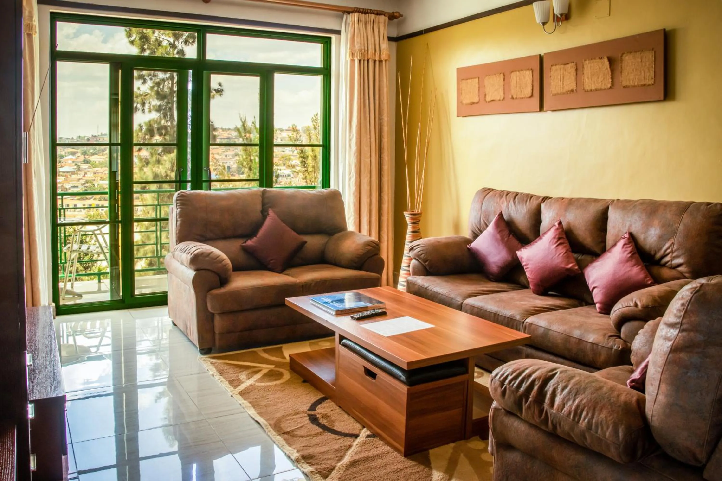 Living room in Highlands Suites Hotel and Apartments