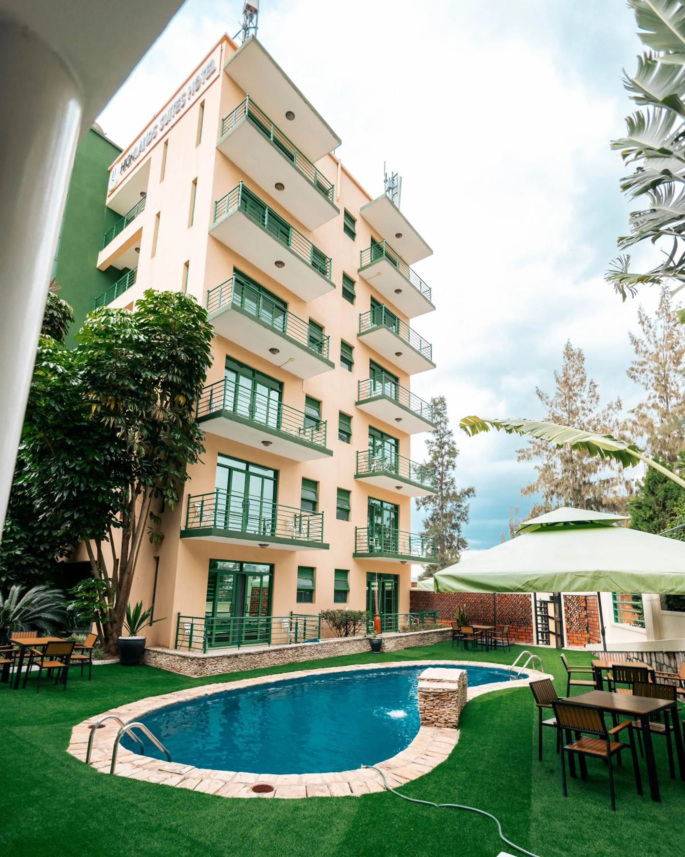 Property building in Highlands Suites Hotel and Apartments