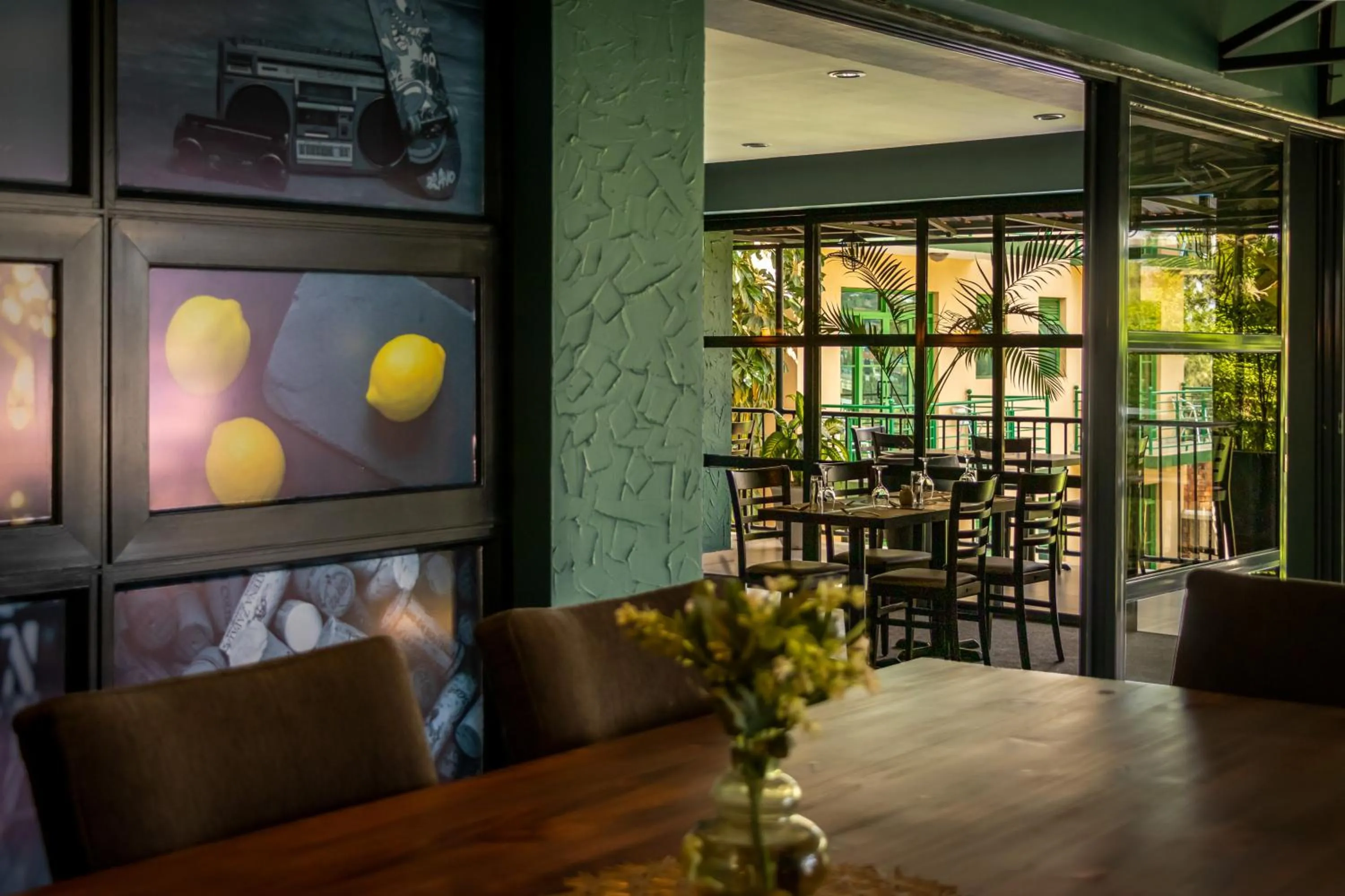 Living room in Highlands Suites Hotel and Apartments