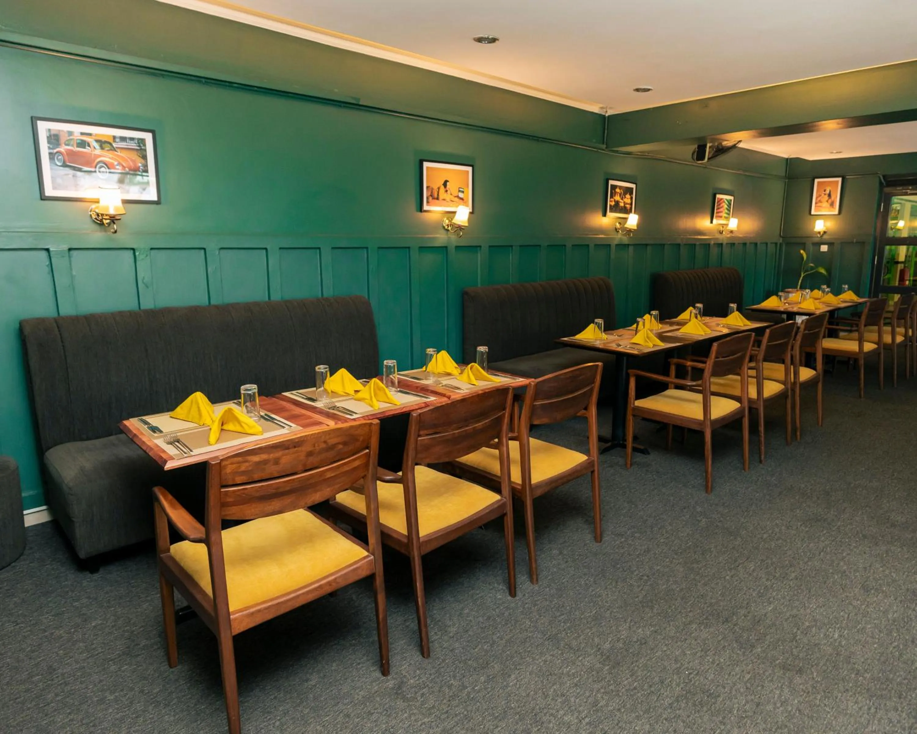 Highlands Suites Hotel and Apartments