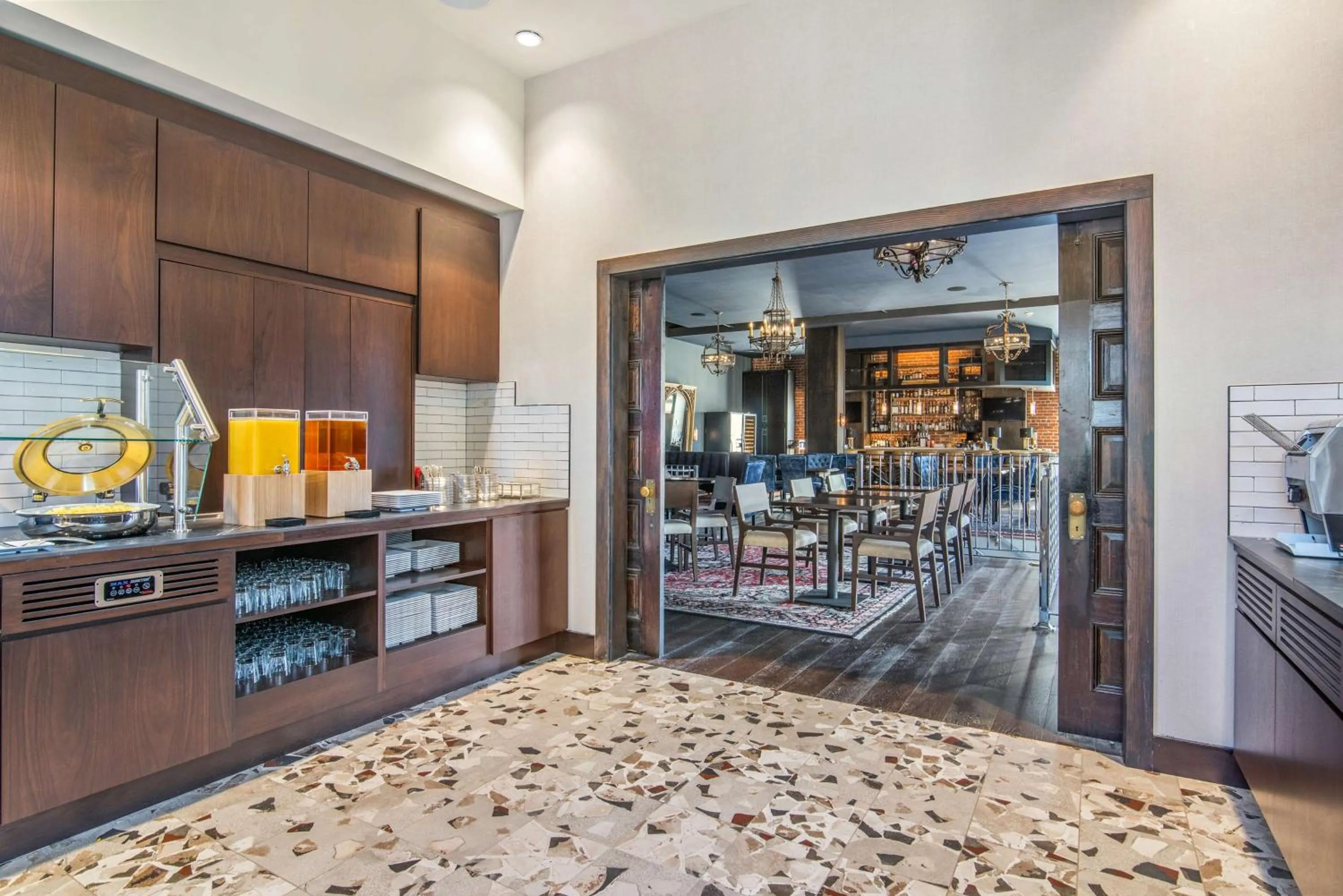 Breakfast in Hyatt House Sacramento-Midtown