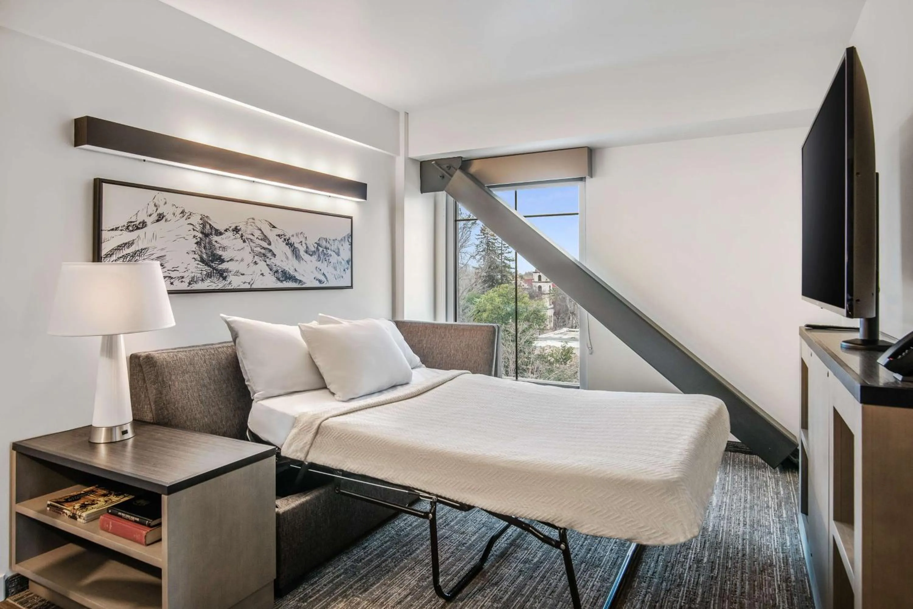 Photo of the whole room in Hyatt House Sacramento-Midtown