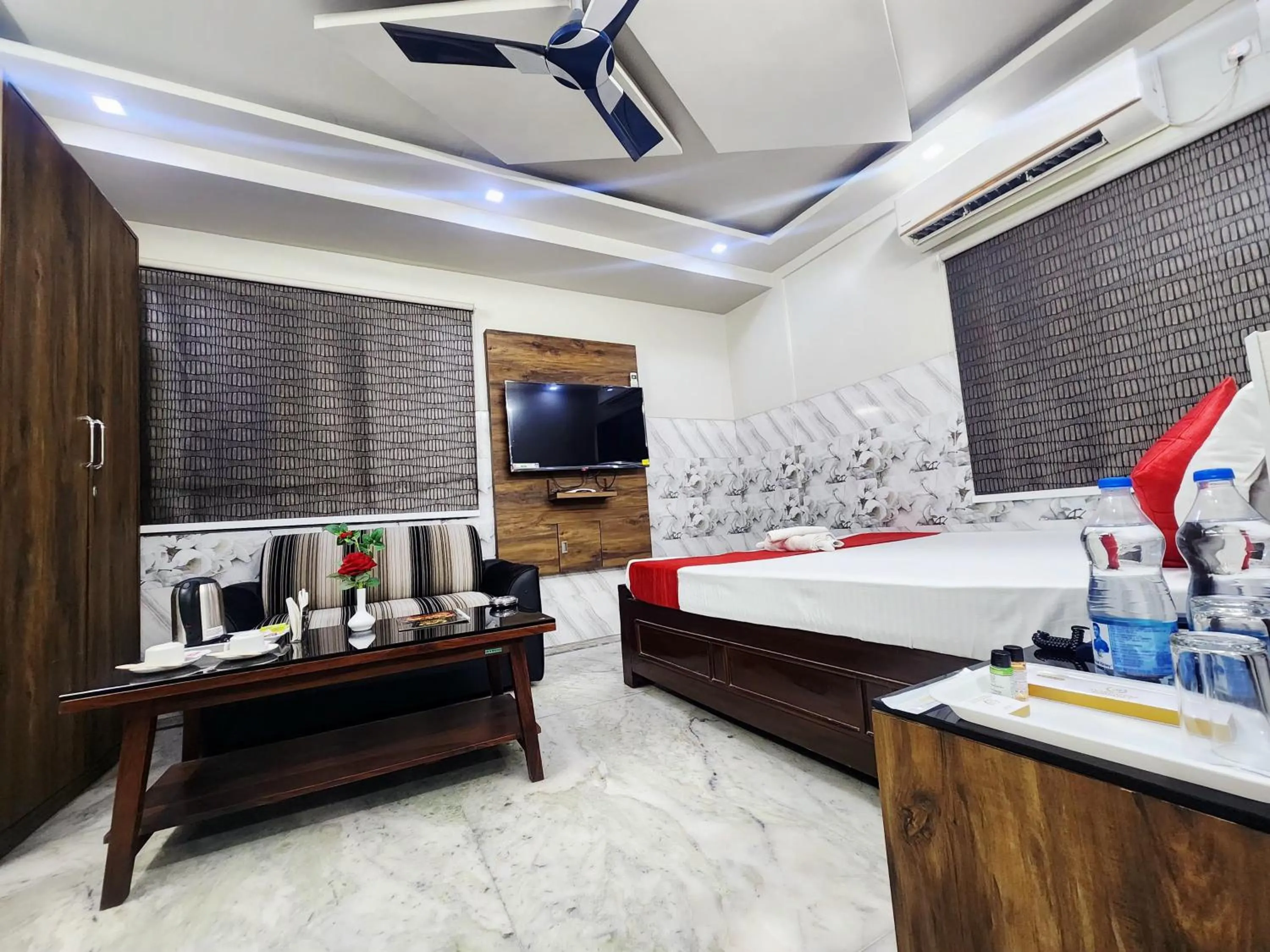 TV and multimedia in ANANDALOKE RESIDENCY