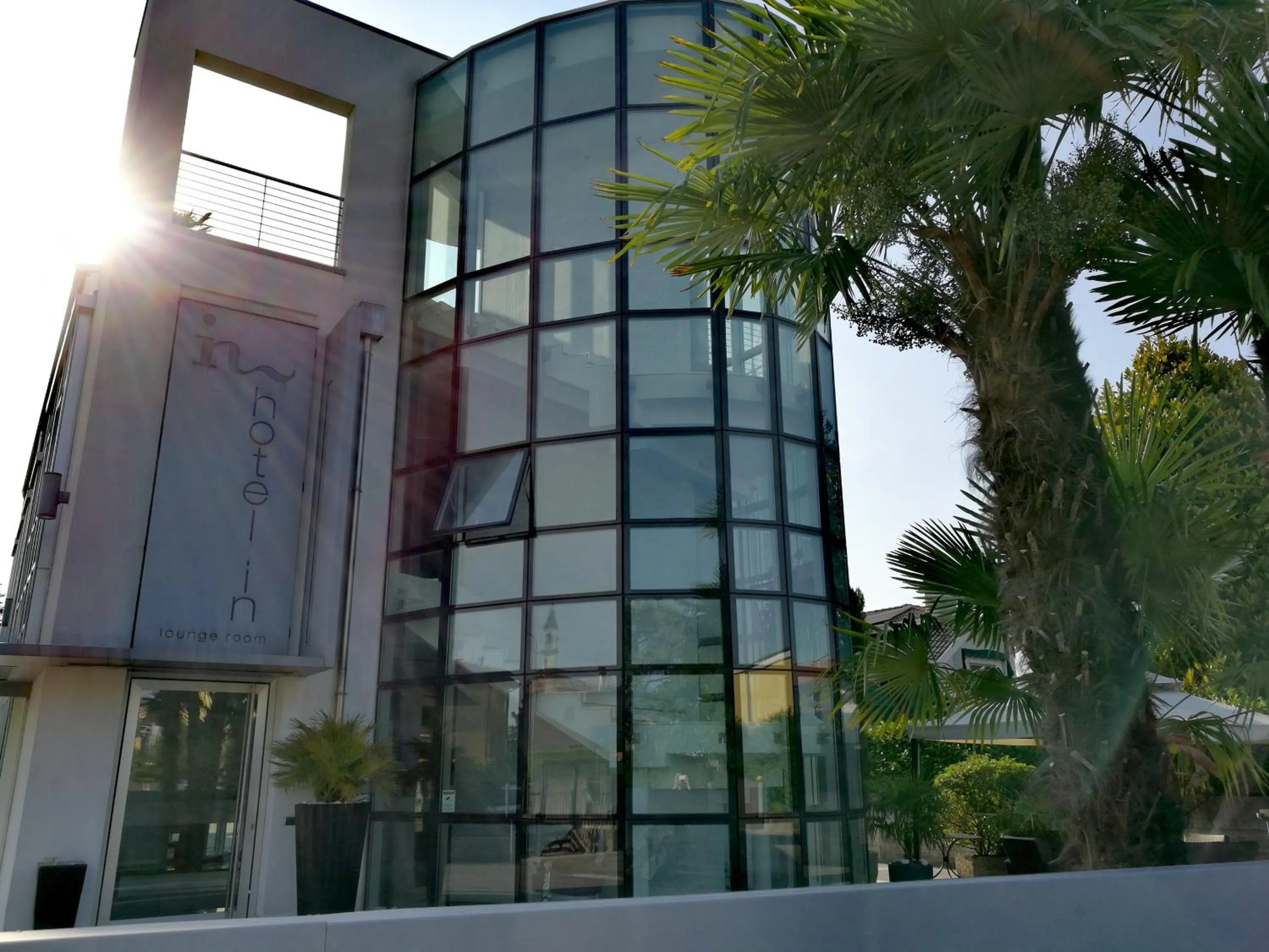 Property building in Hotel In - Lounge Room