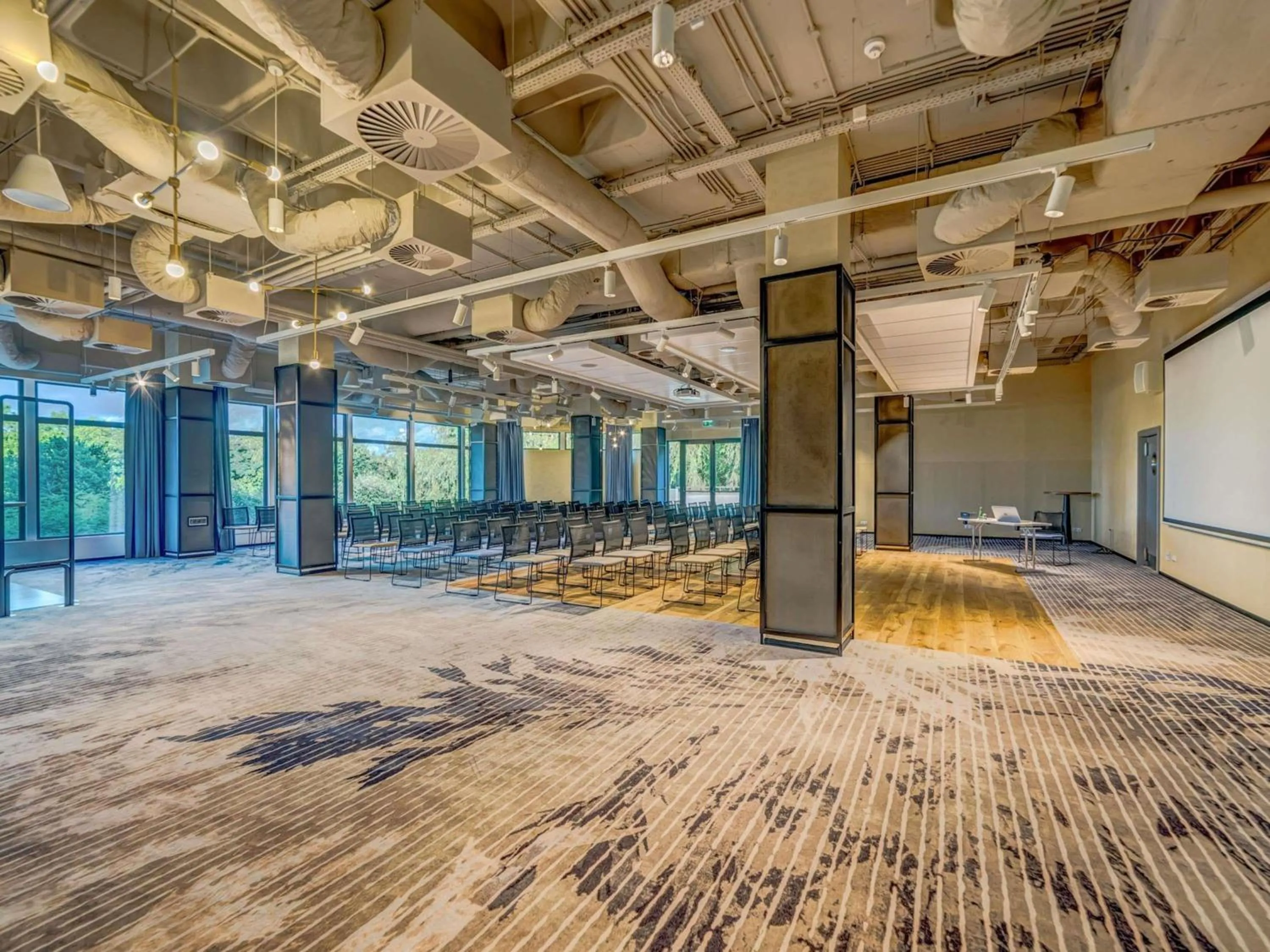 Meeting/conference room in Novotel Gdańsk Marina