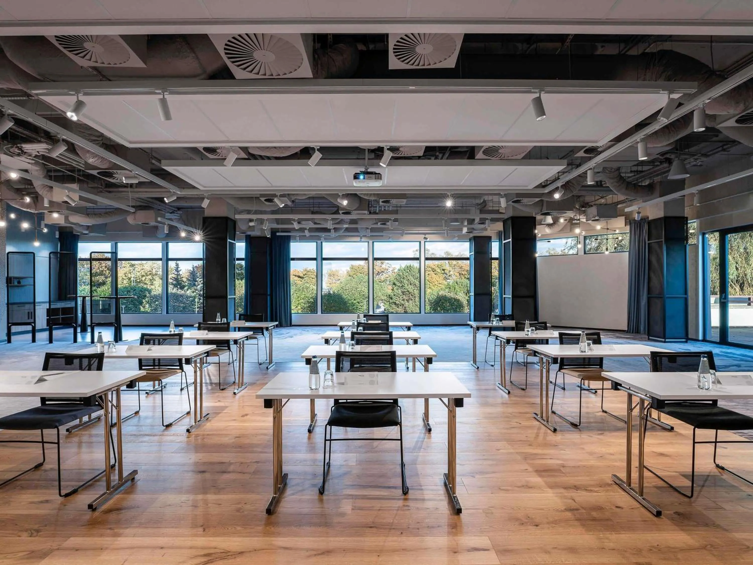 Meeting/conference room in Novotel Gdańsk Marina
