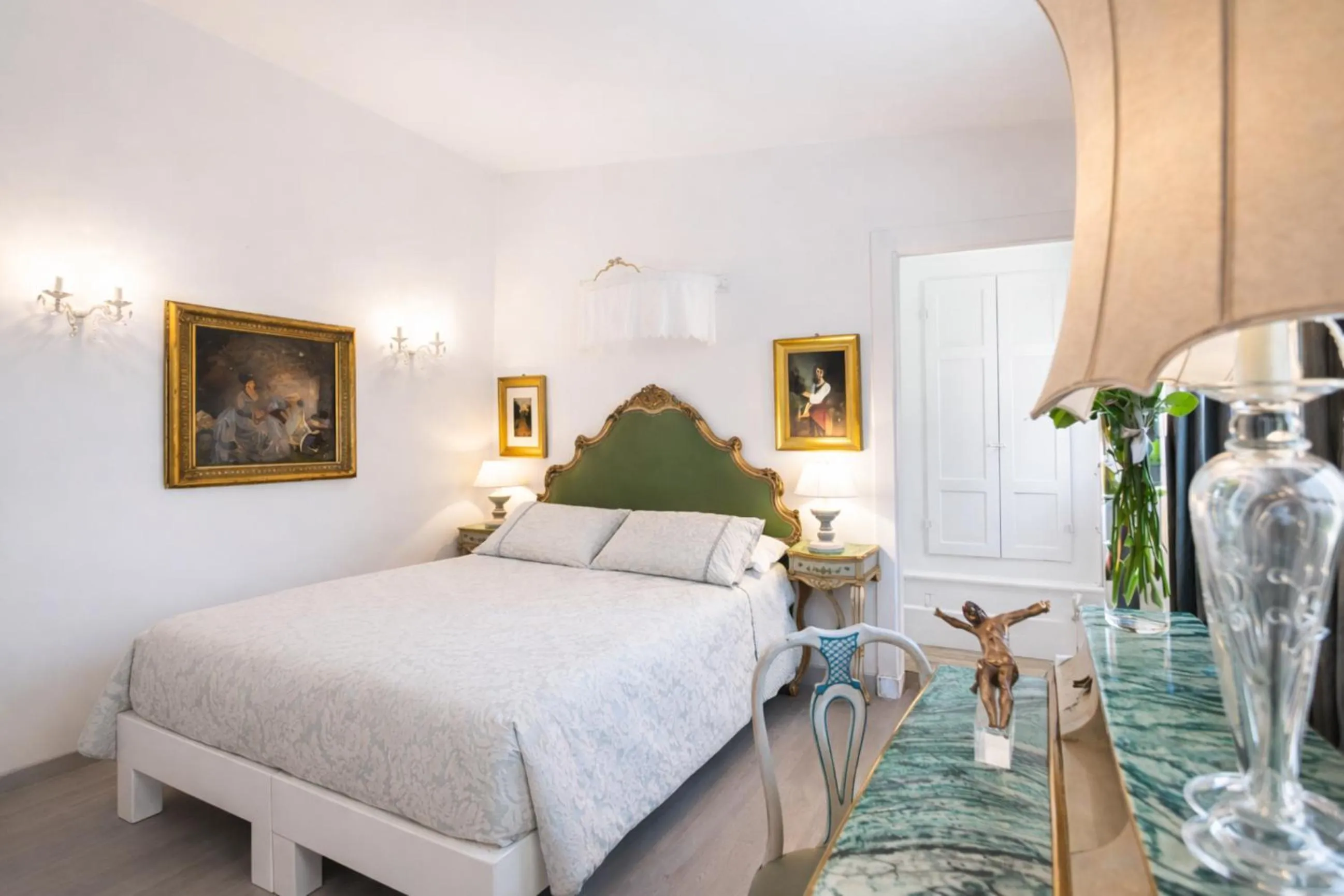 Bed in Country Lodge B&B