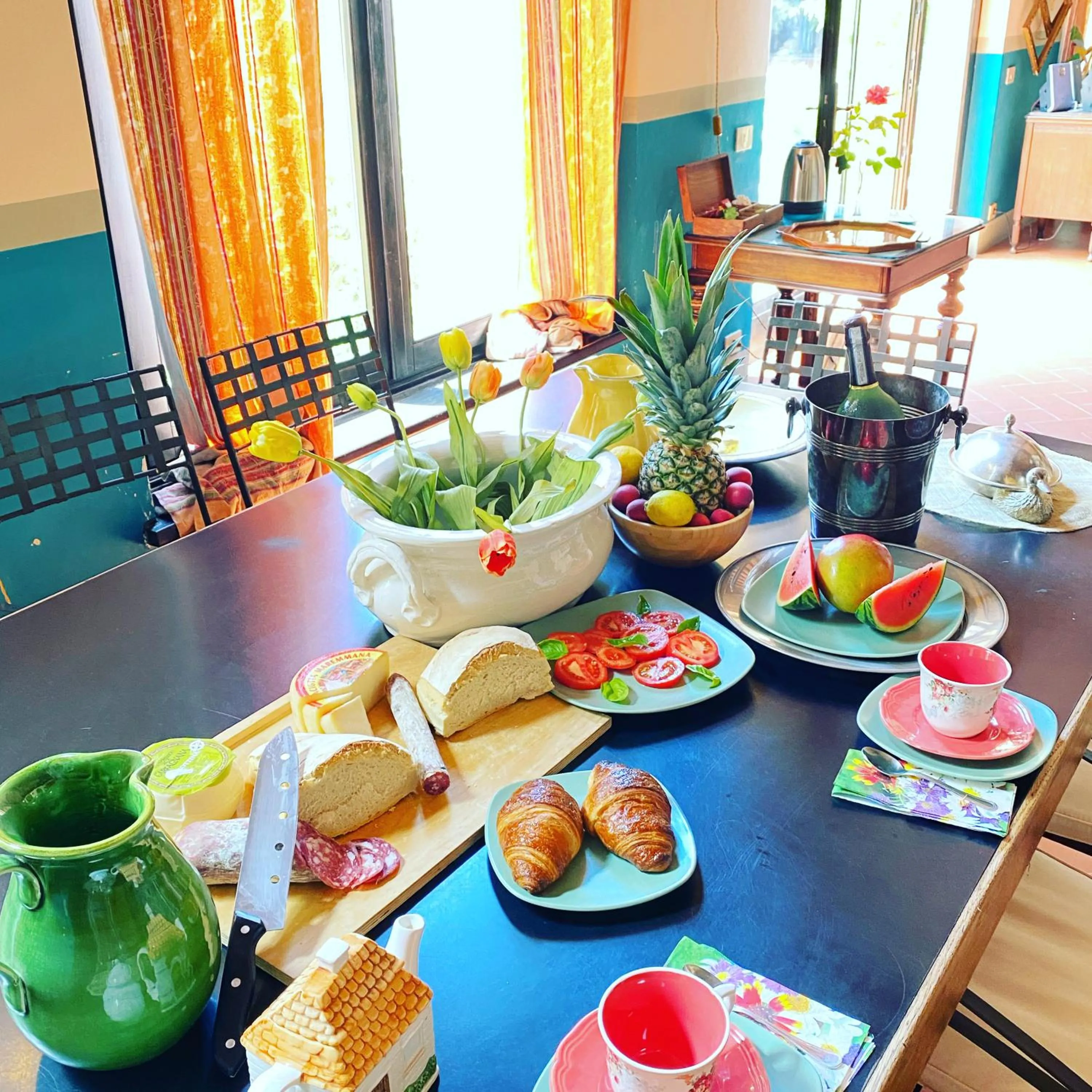 Continental breakfast in Casabiancalana Boutique