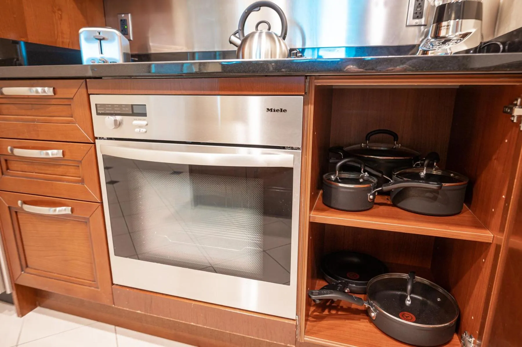 Jet Luxury Elite at The Signature