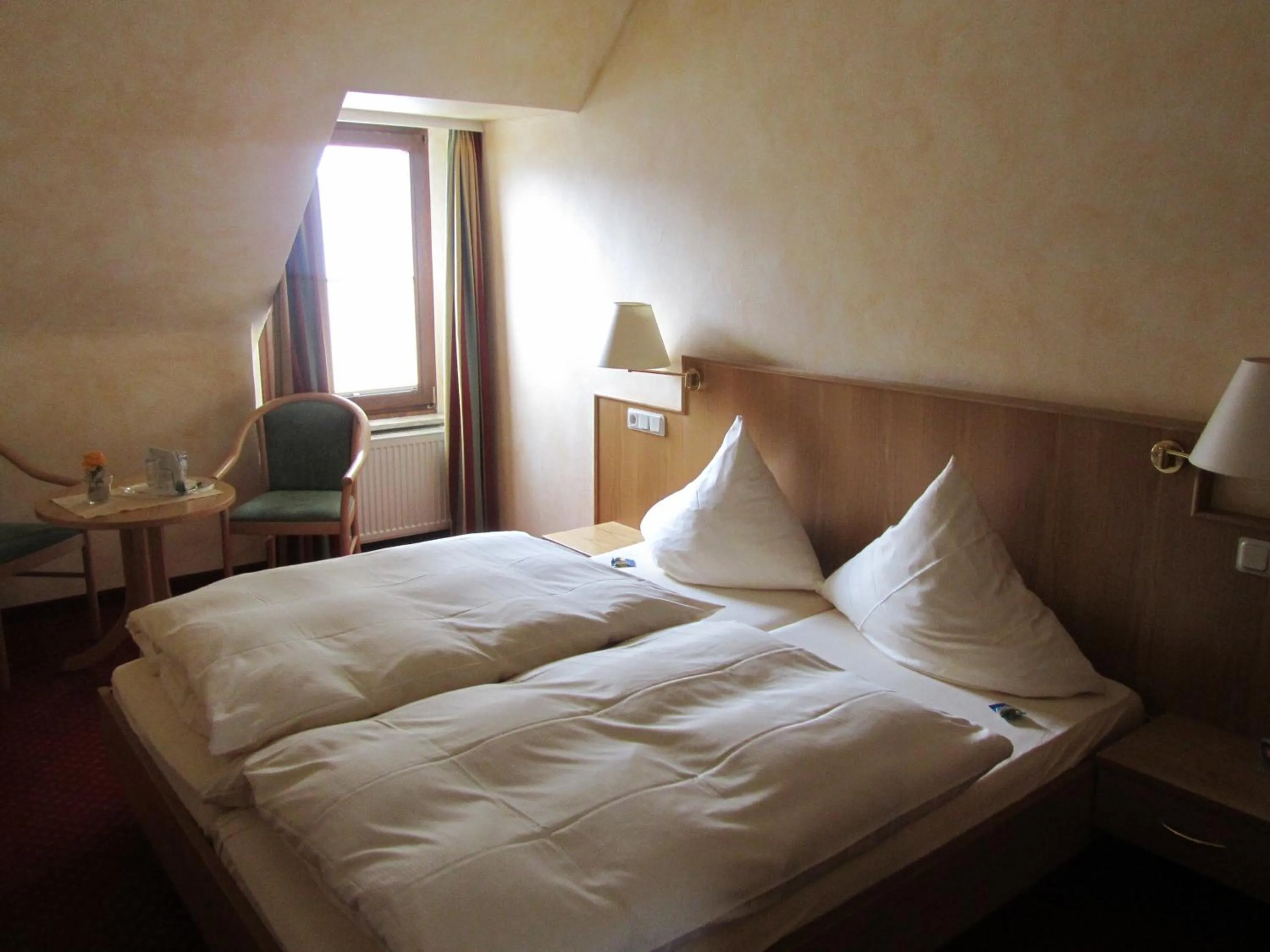 Photo of the whole room, Bed in Weinhaus Berg
