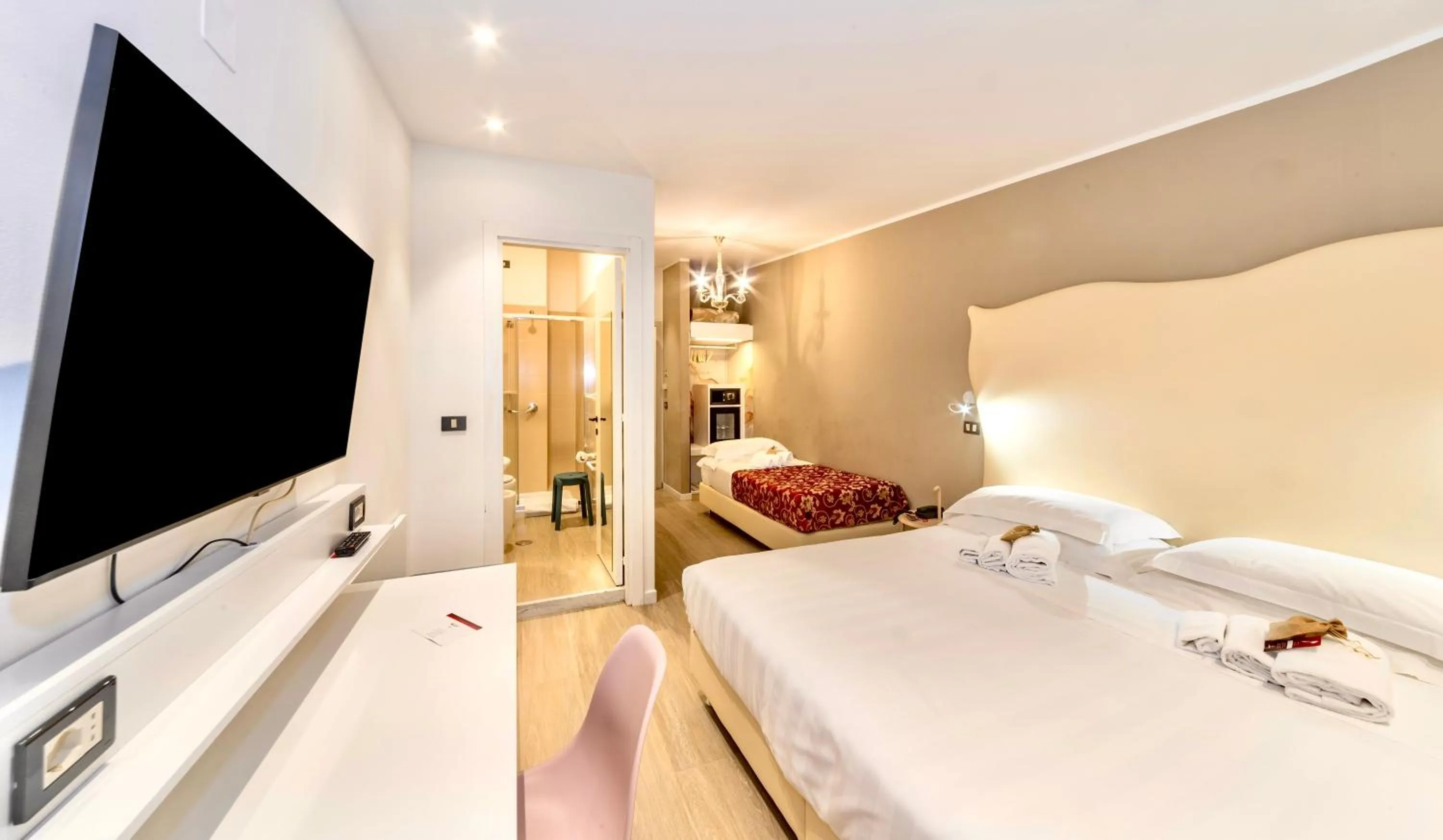 Bed in El Patio Hotel