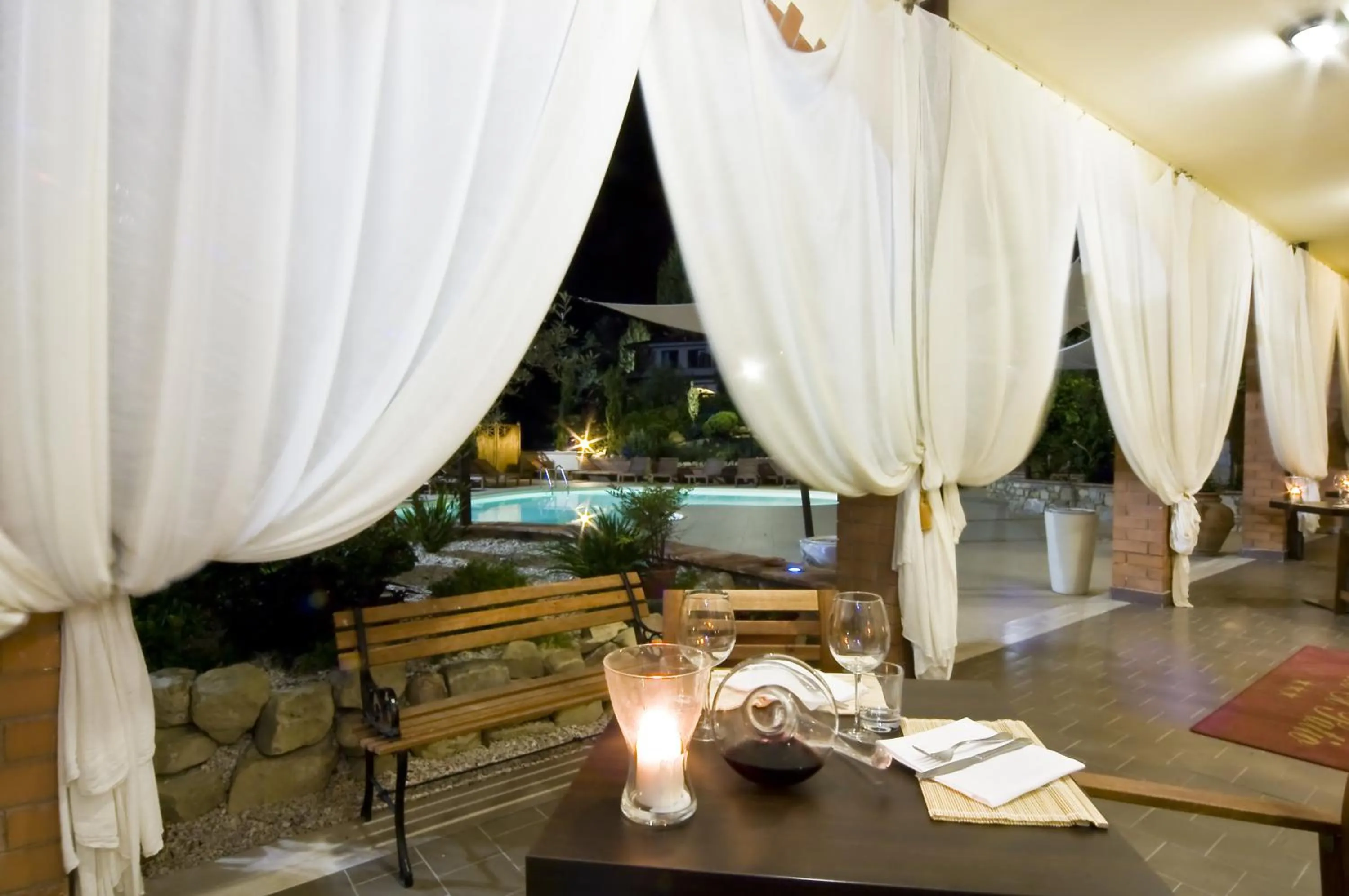 Swimming pool in El Patio Hotel