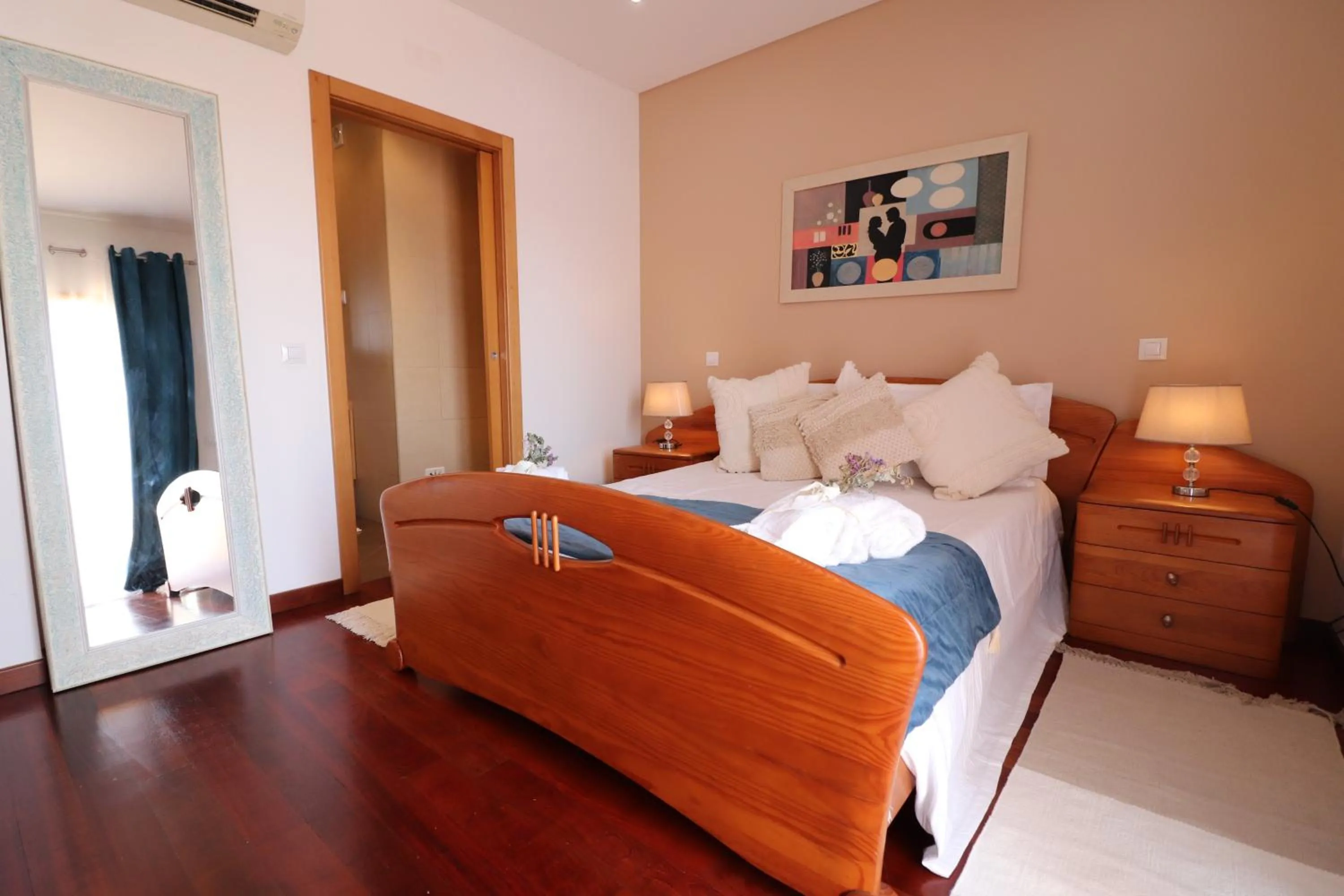 Bedroom, Bed in 3-Bed Townhouse with pool in Albufeira Balaia