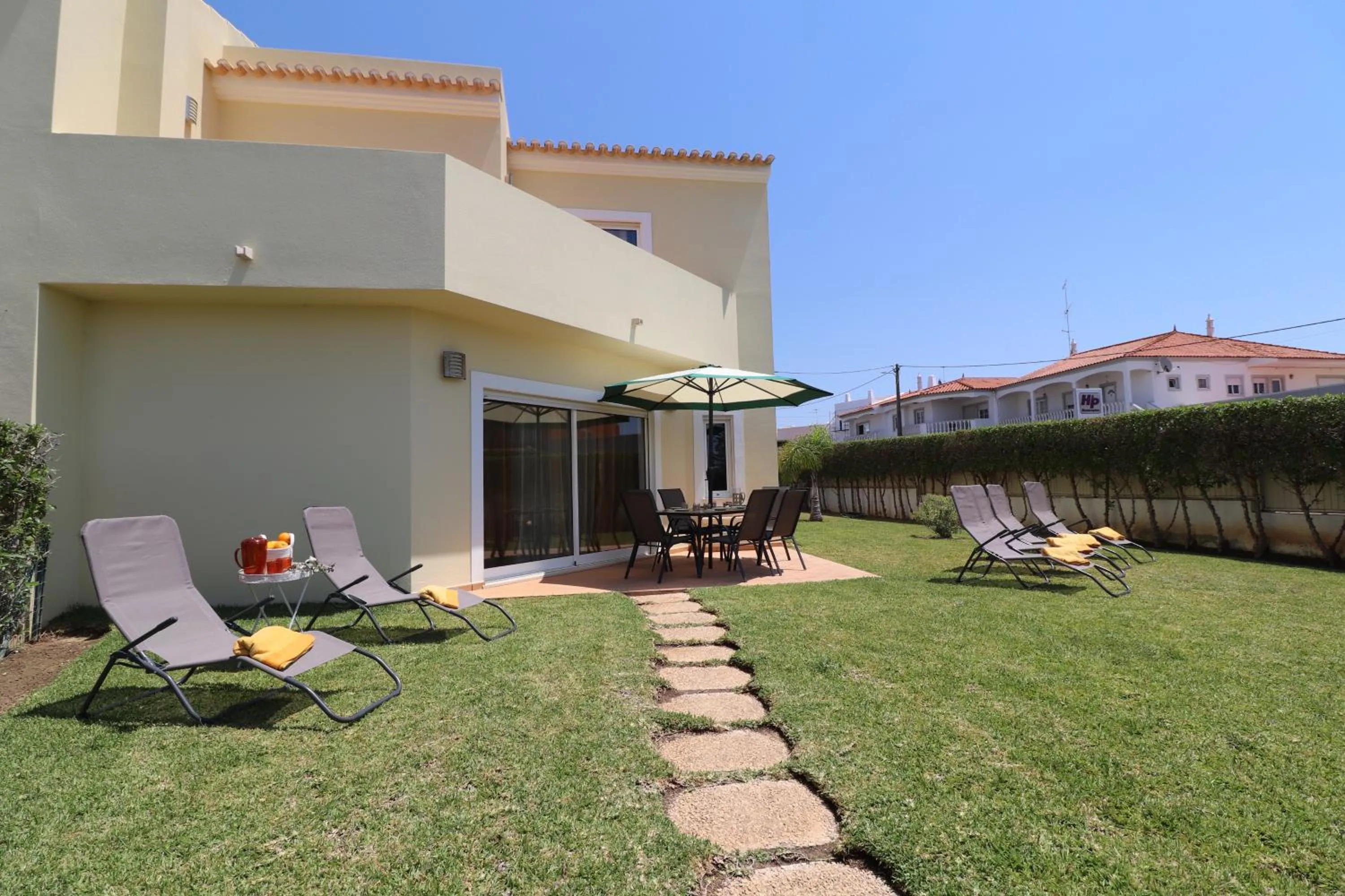 Property building in 3-Bed Townhouse with pool in Albufeira Balaia