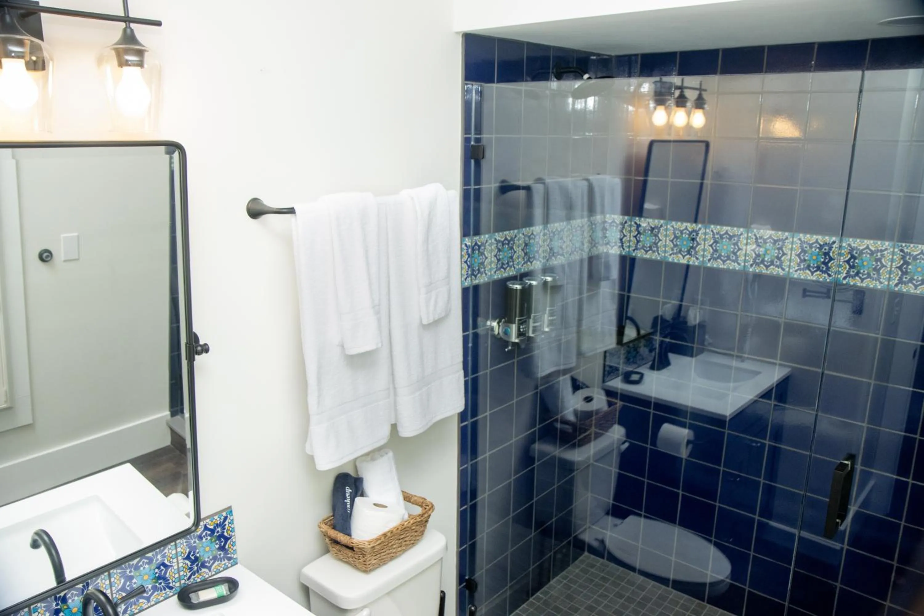 Shower in Pomar House