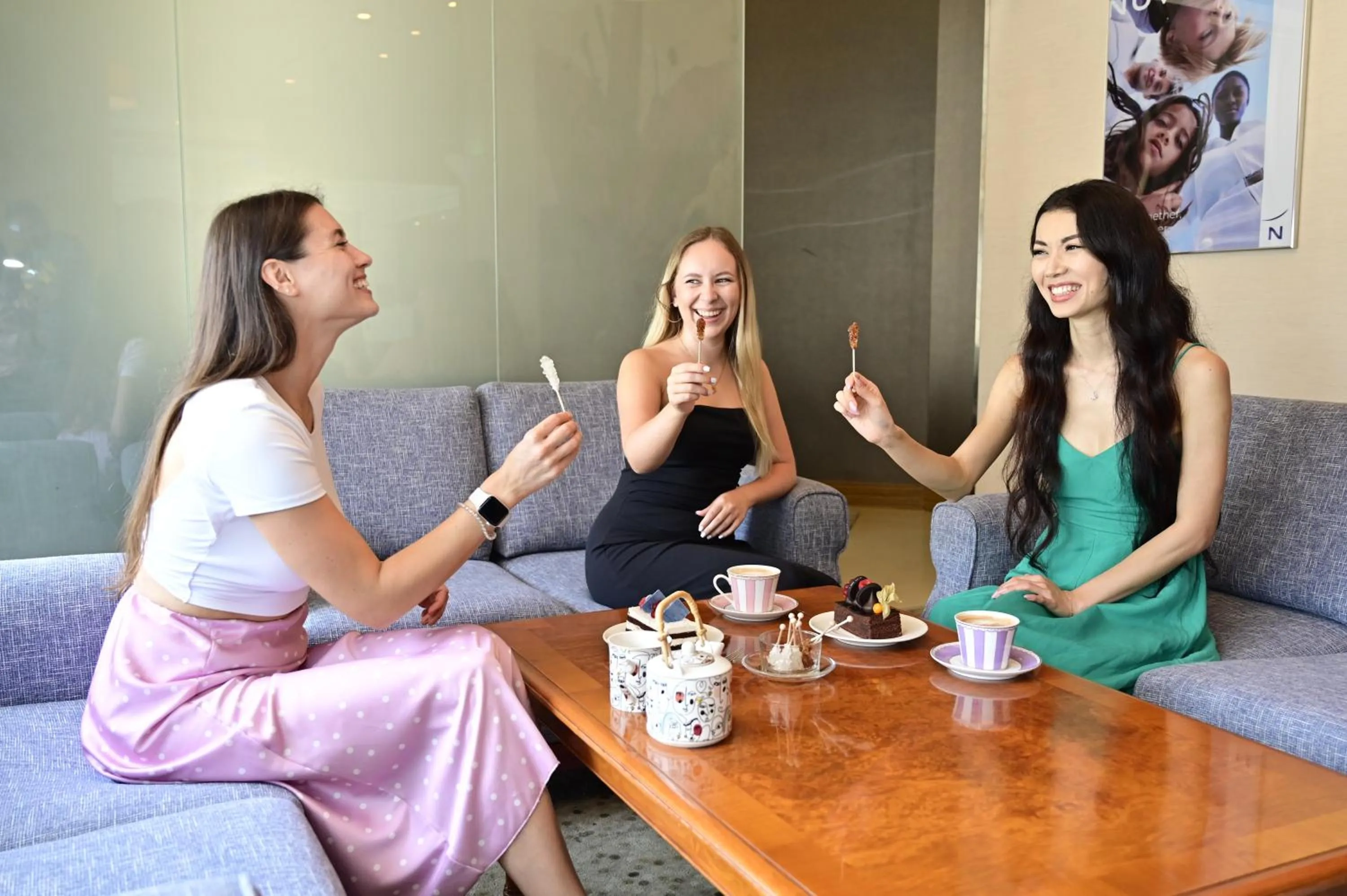 Restaurant/places to eat in Novotel Fujairah