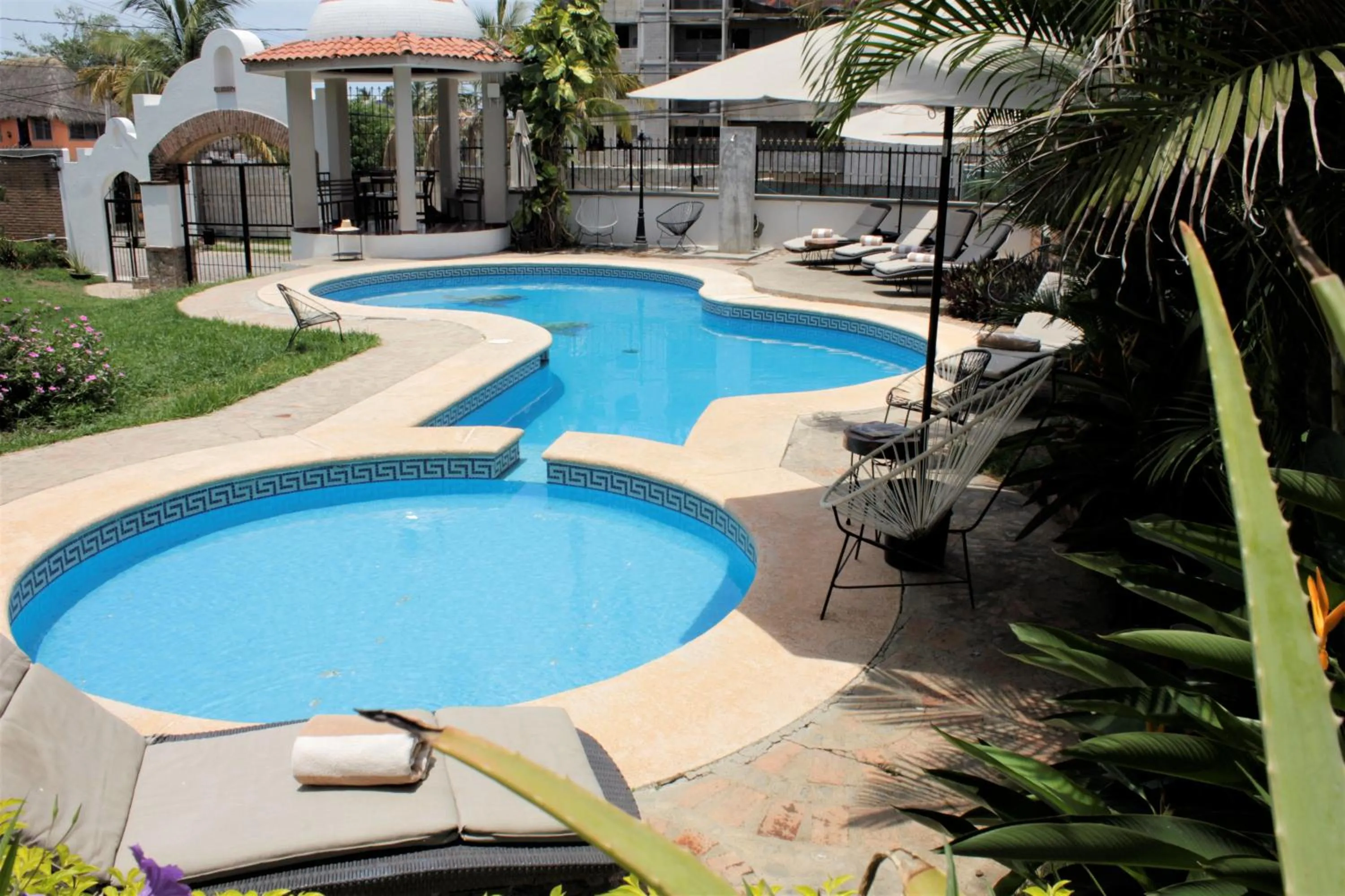 Swimming pool in Bungalows Paraíso Bucerías