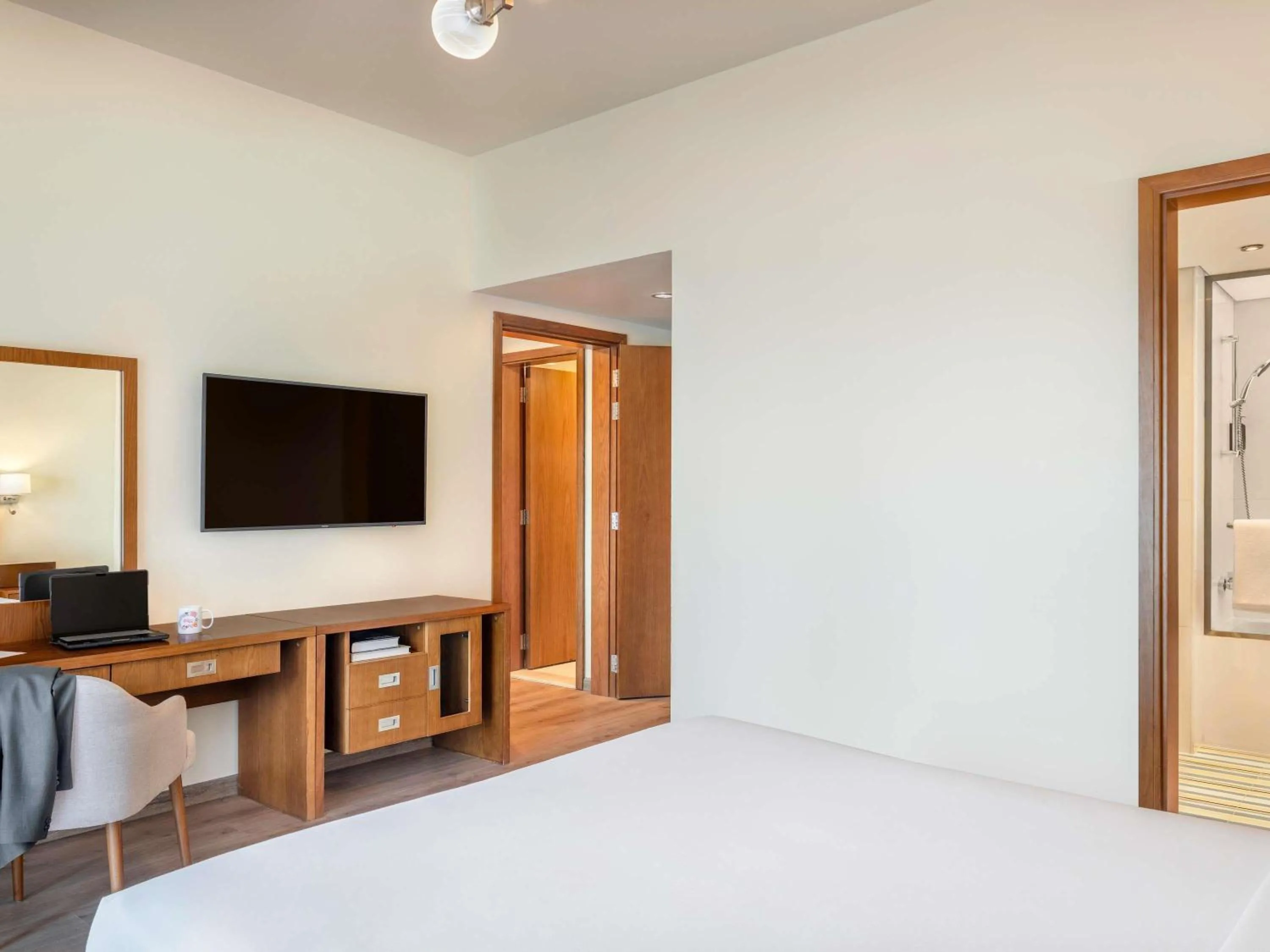 Bedroom in Aparthotel Adagio Fujairah