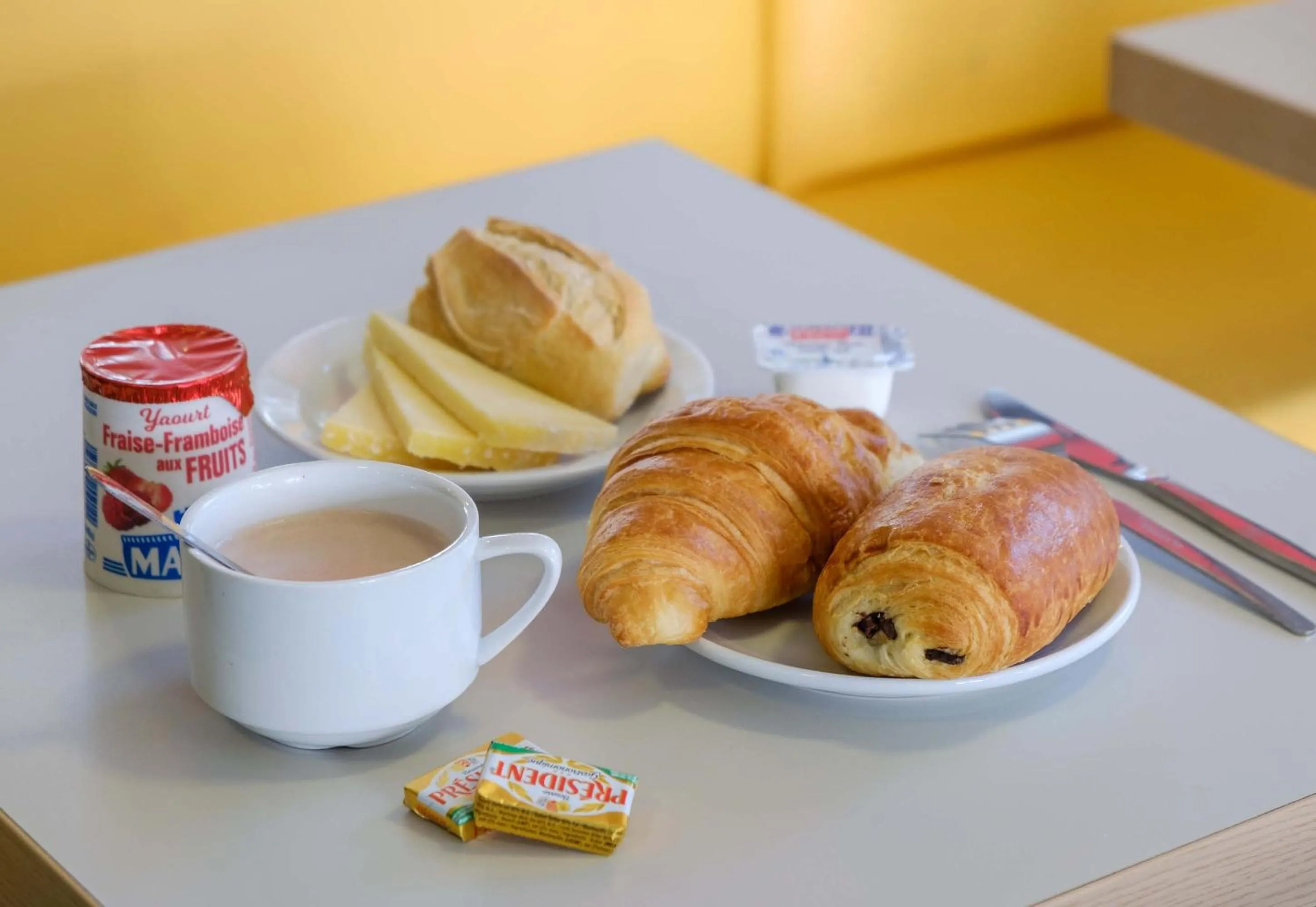 Breakfast in B&B HOTEL Antibes Sophia Antipolis