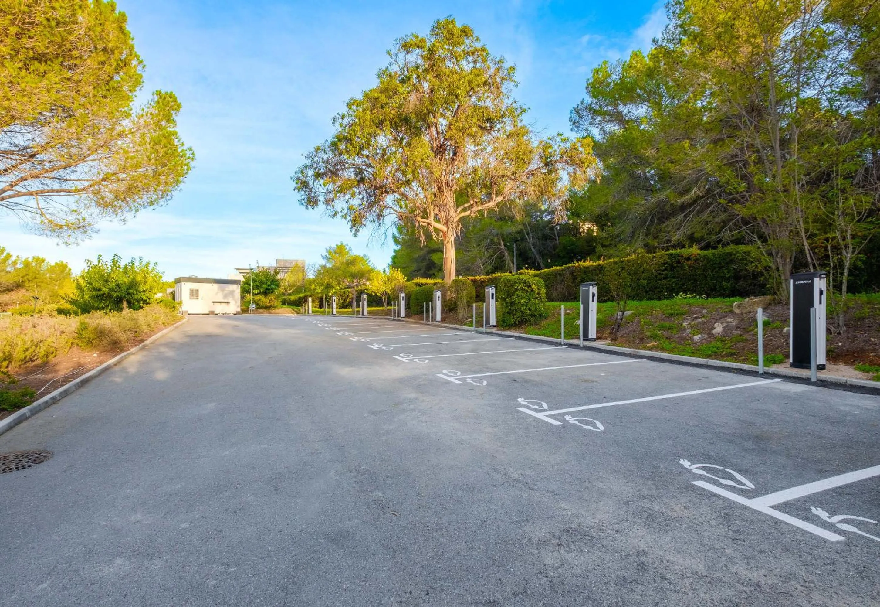 Parking in B&B HOTEL Antibes Sophia Antipolis
