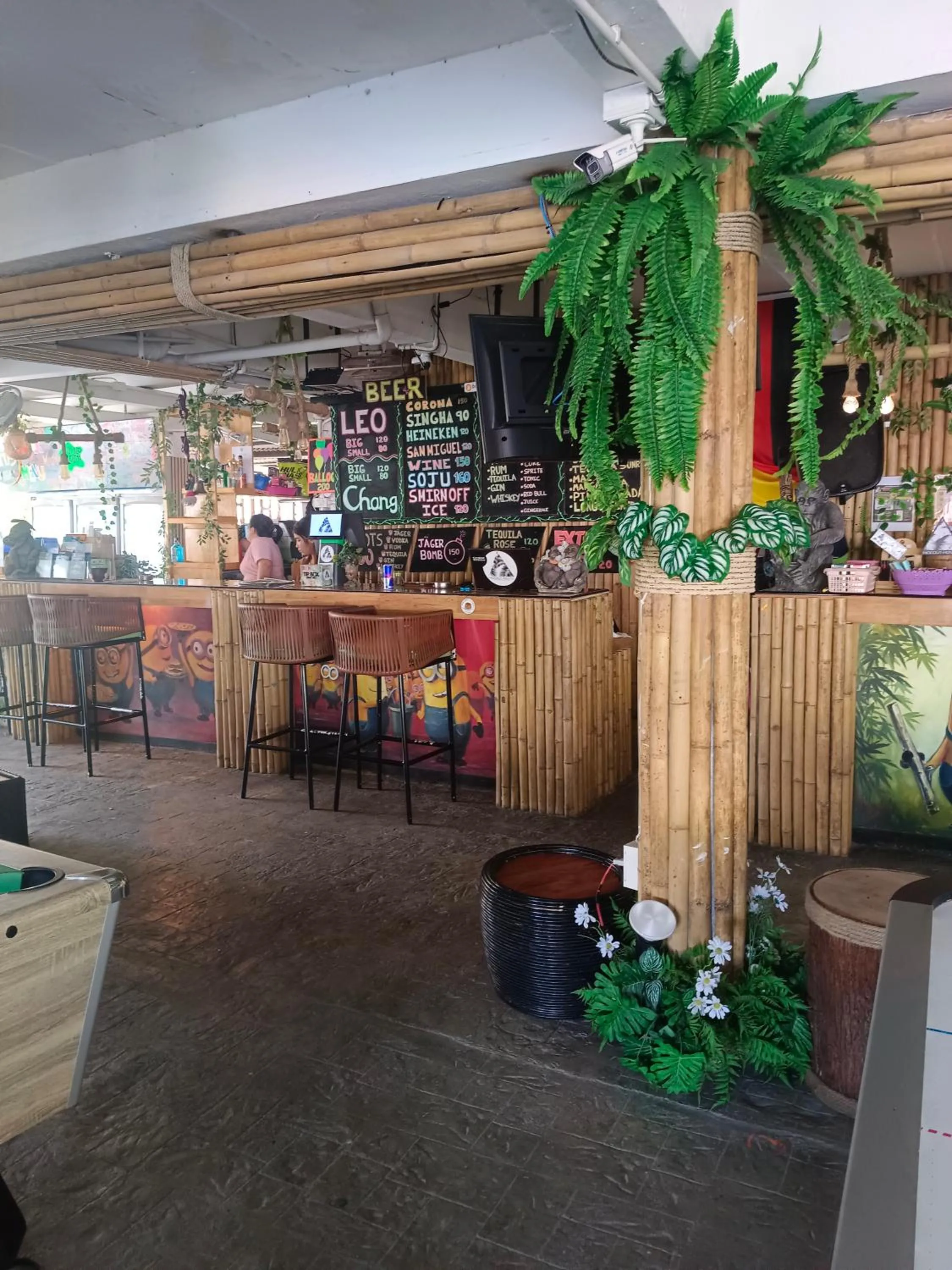 Restaurant/places to eat in Haadrin village Fullmoon