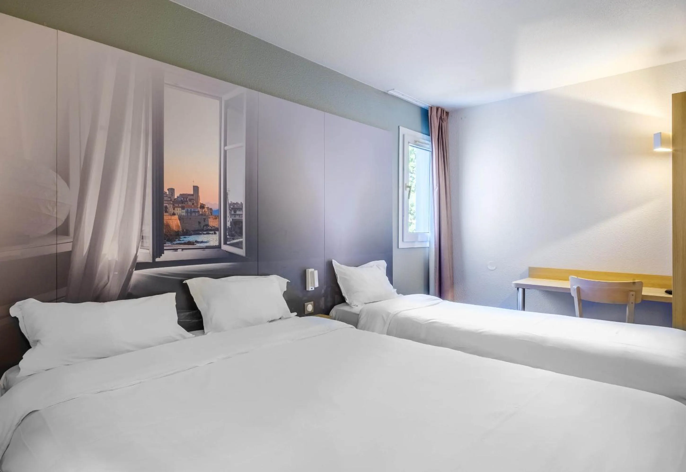 Bedroom, Bed in B&B HOTEL Antibes Sophia Le Relais