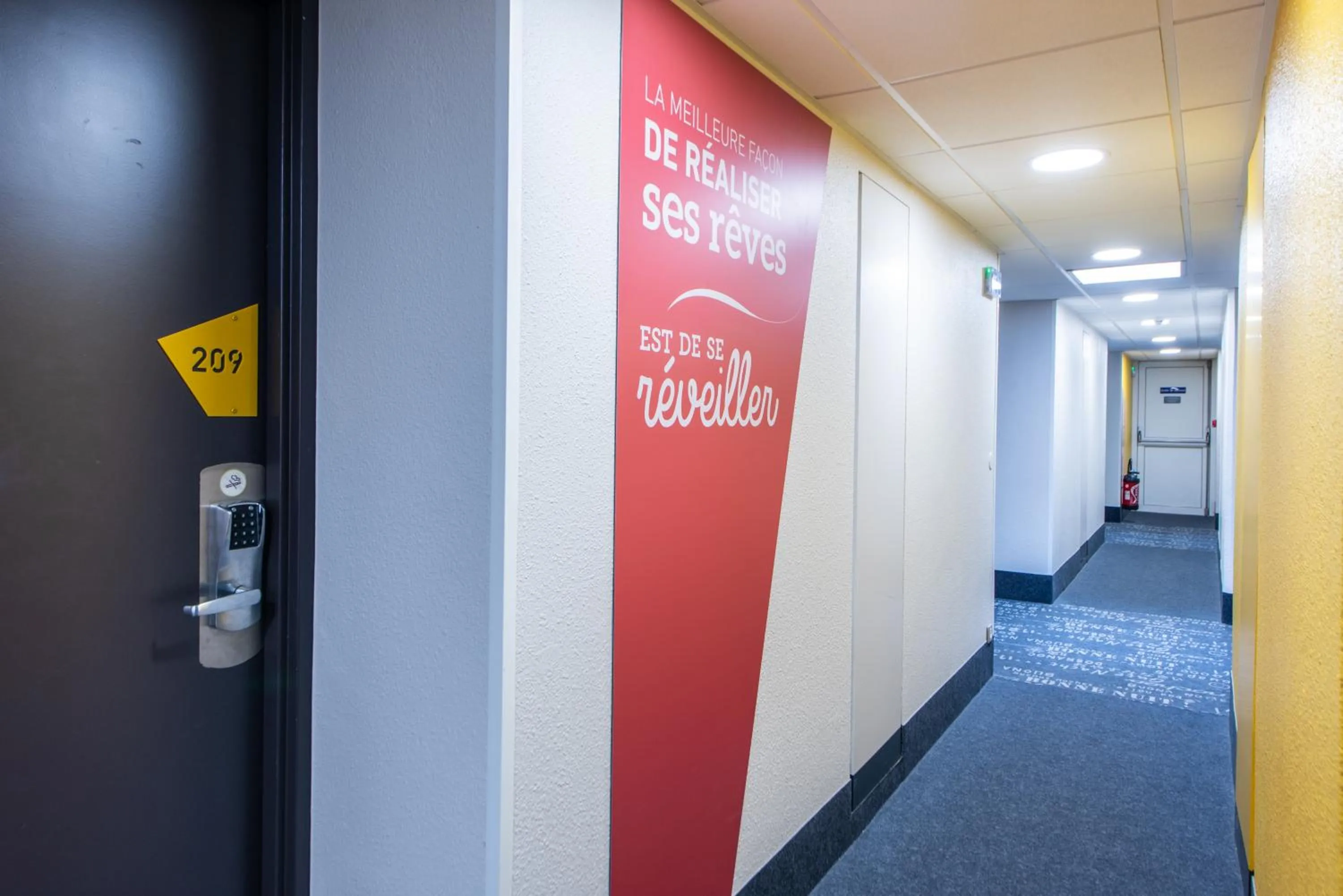 Bedroom in B&B HOTEL Antibes Sophia Le Relais