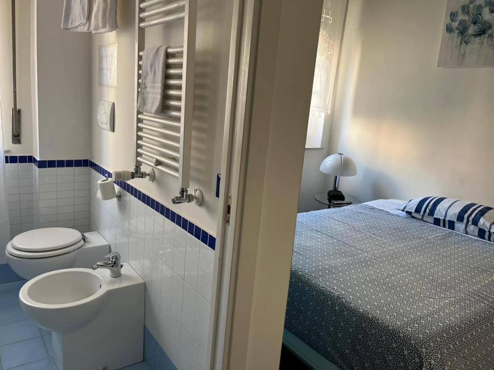 Bathroom, Bed in B&B Anni 50