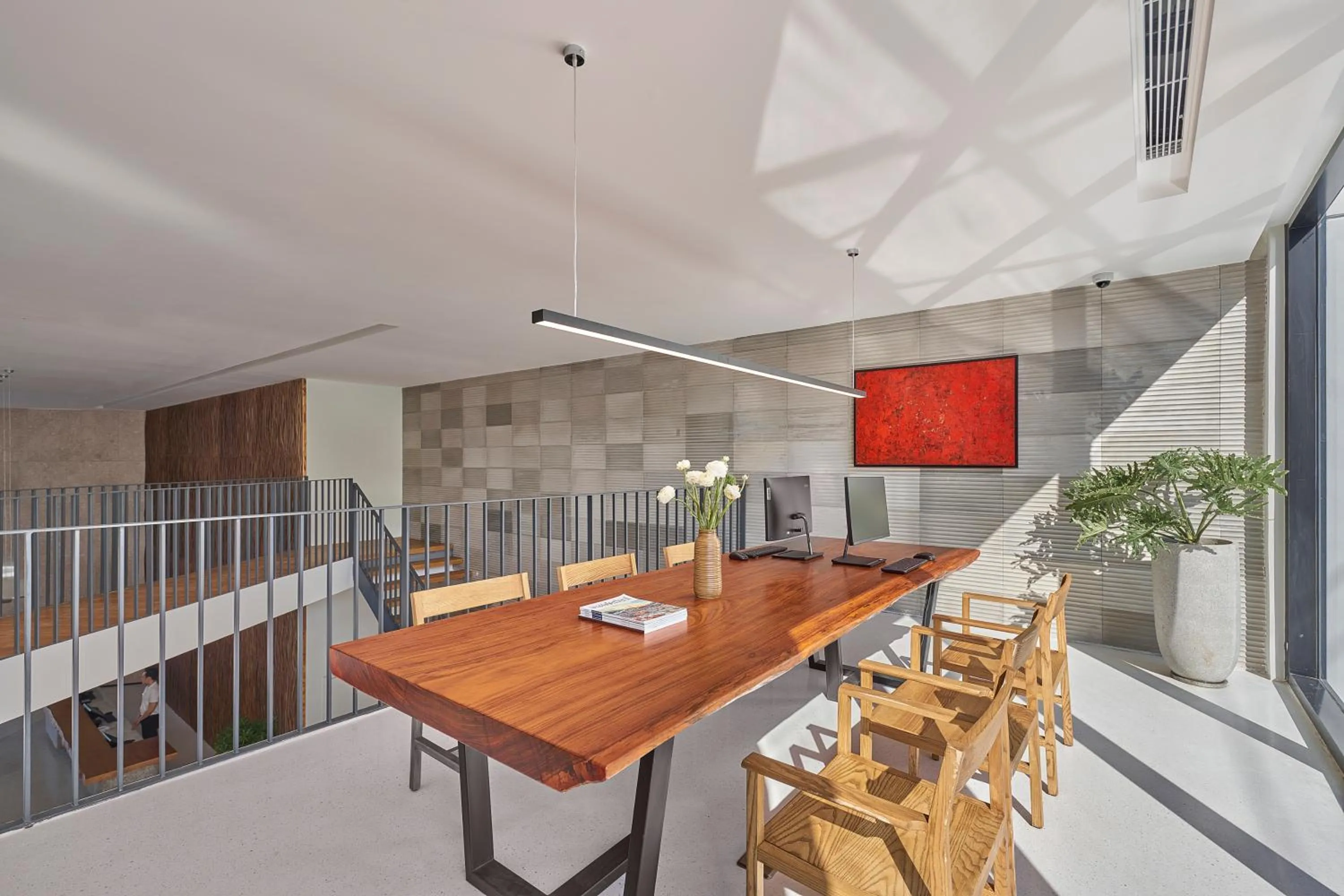 Business facilities in December Hotel