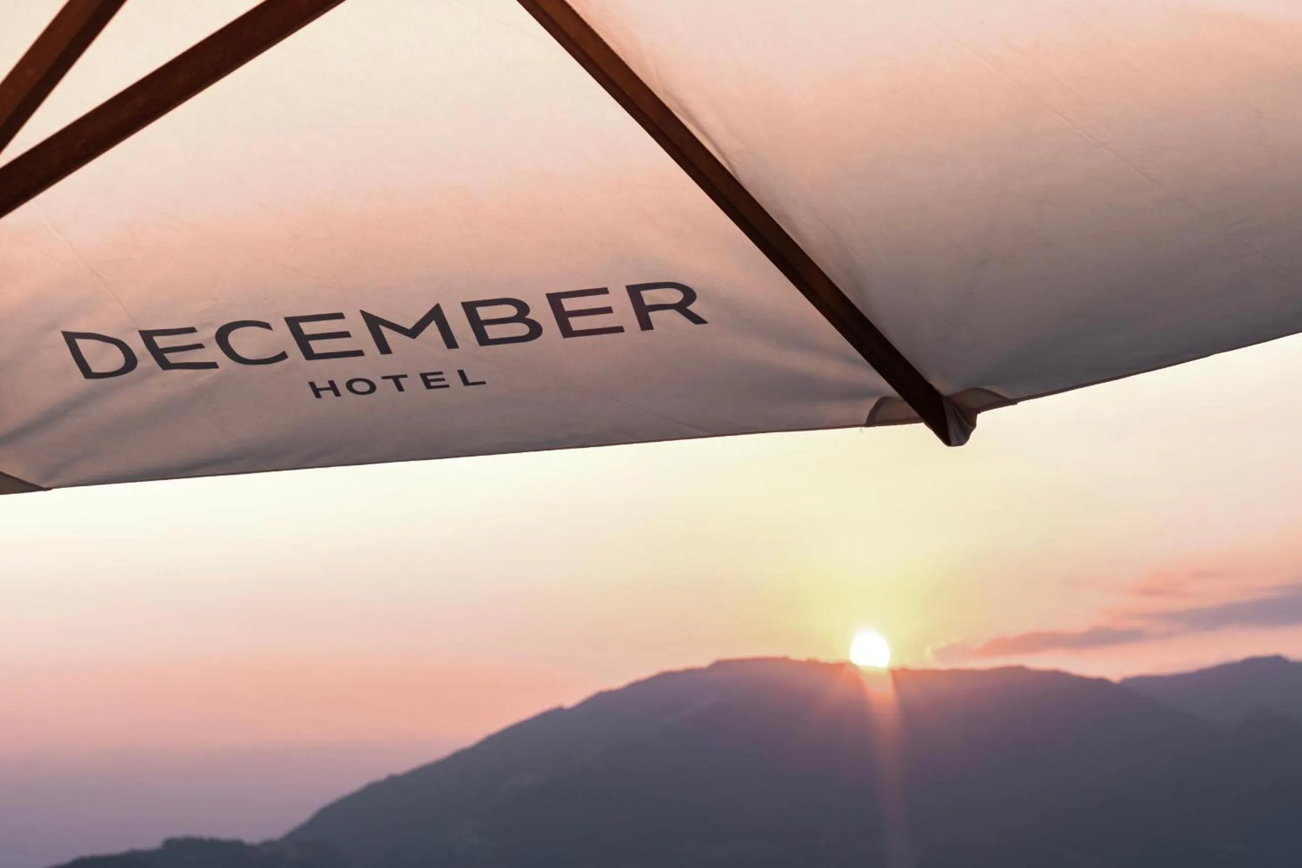 Mountain view in December Hotel