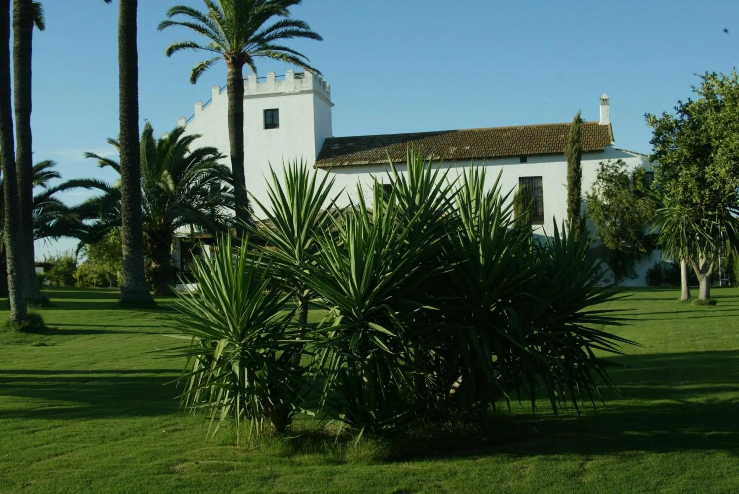 Facade/entrance in Hacienda La Indiana