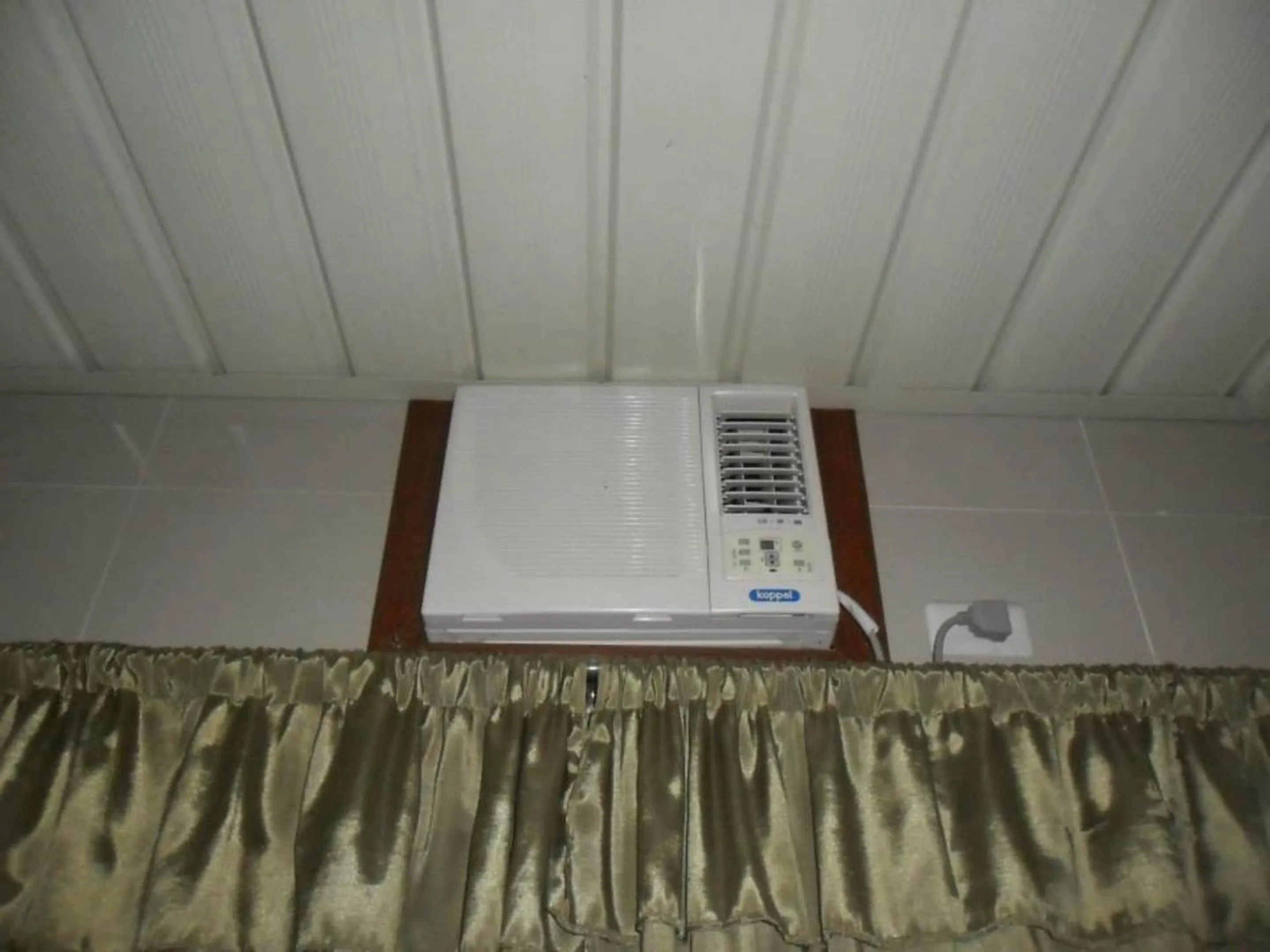 Photo of the whole room in BnT Inn