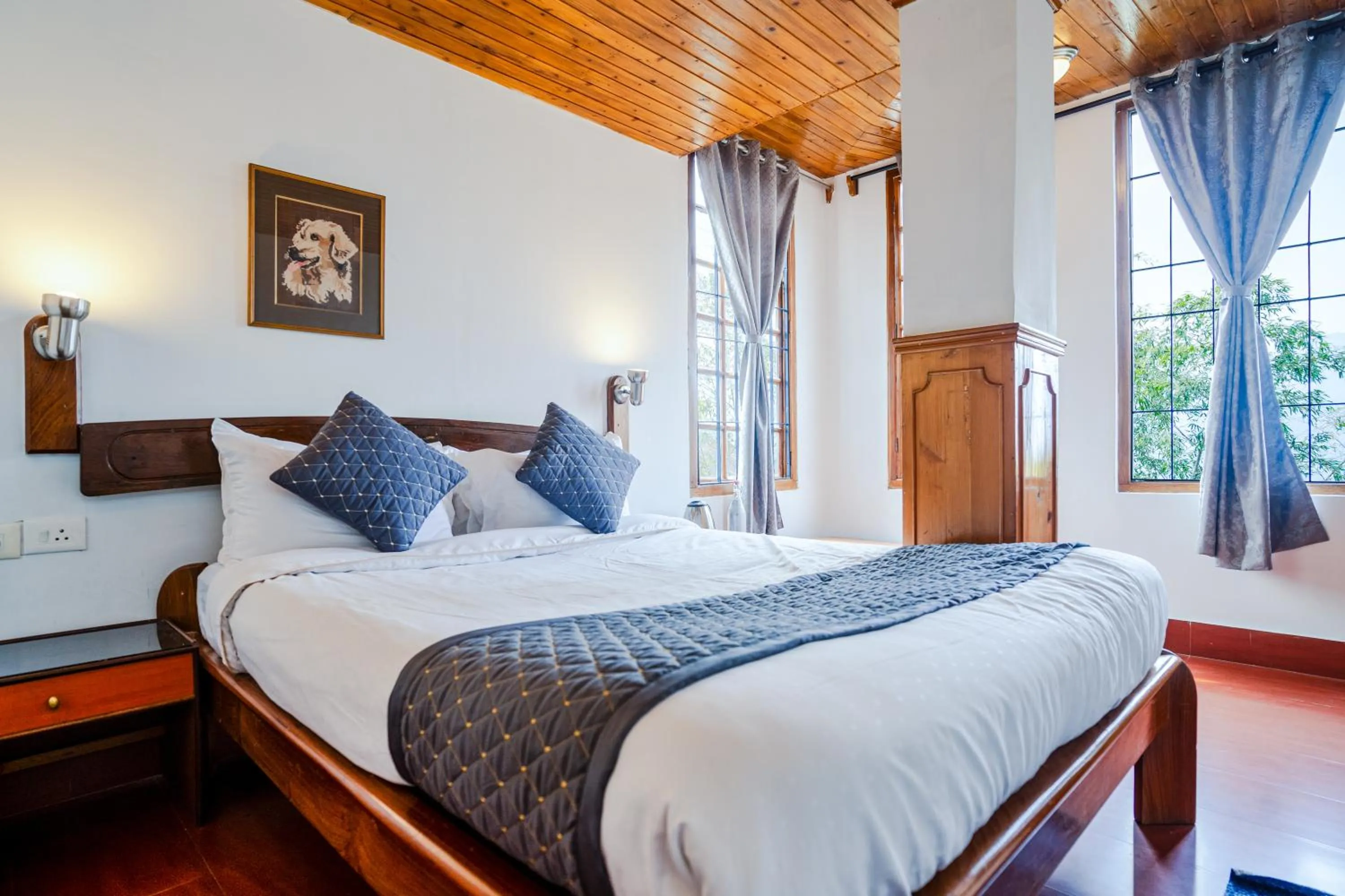 Bed in Sharolyn Boutique Hotel