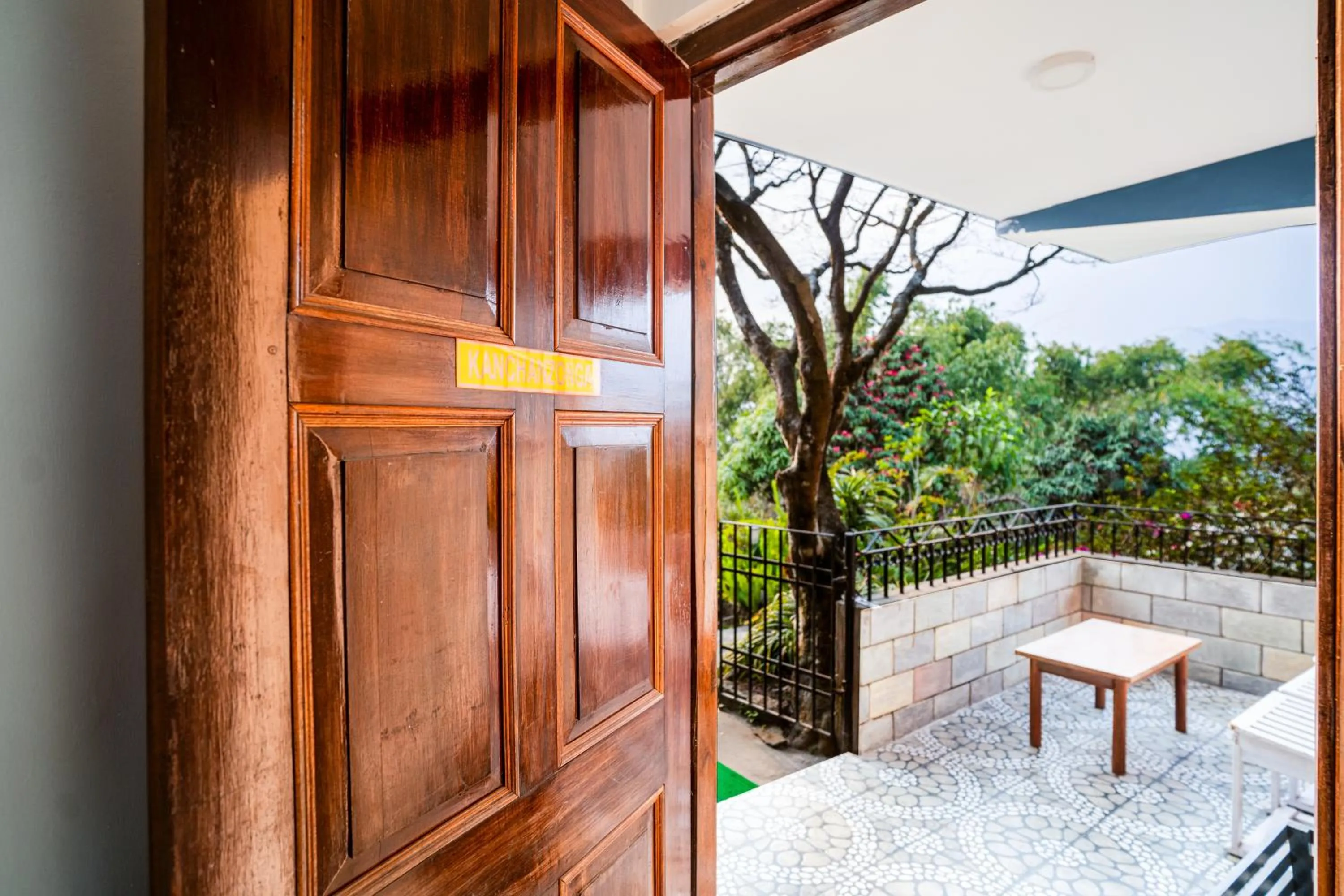 Day in Sharolyn Boutique Hotel