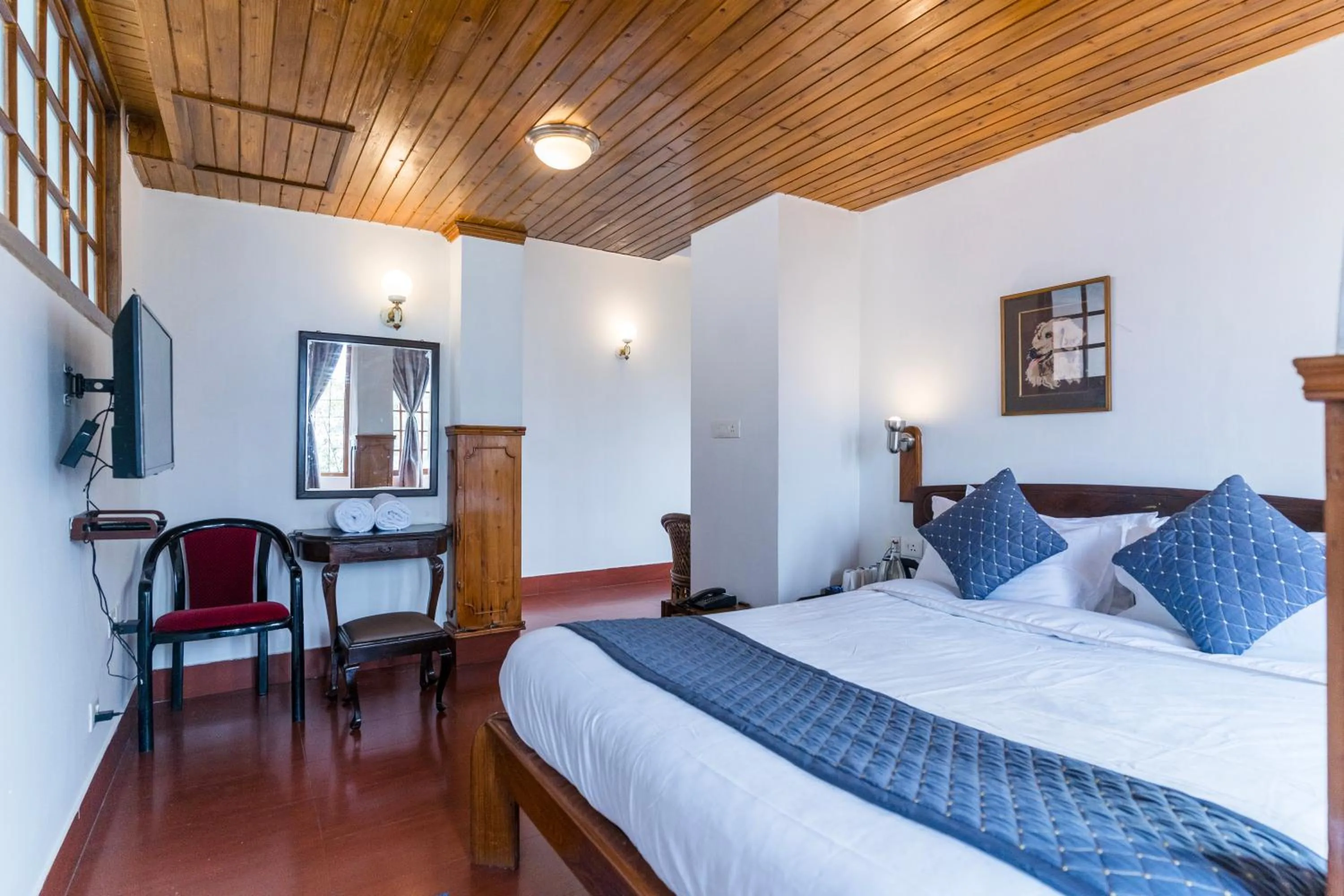 Bed in Sharolyn Boutique Hotel