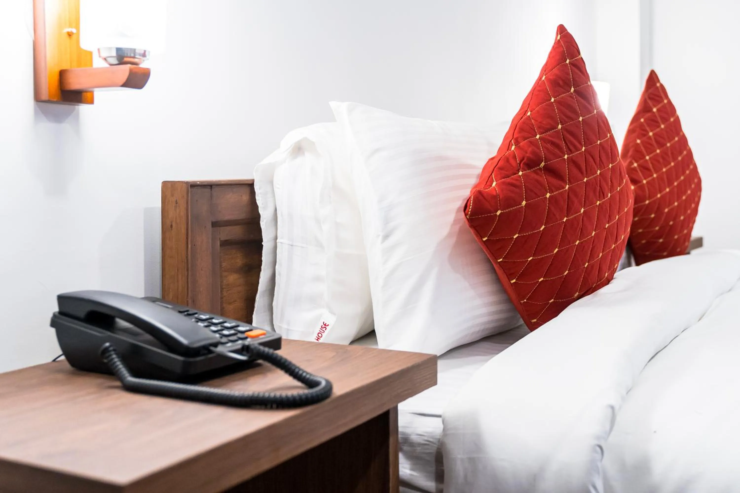 Bed in Sharolyn Boutique Hotel