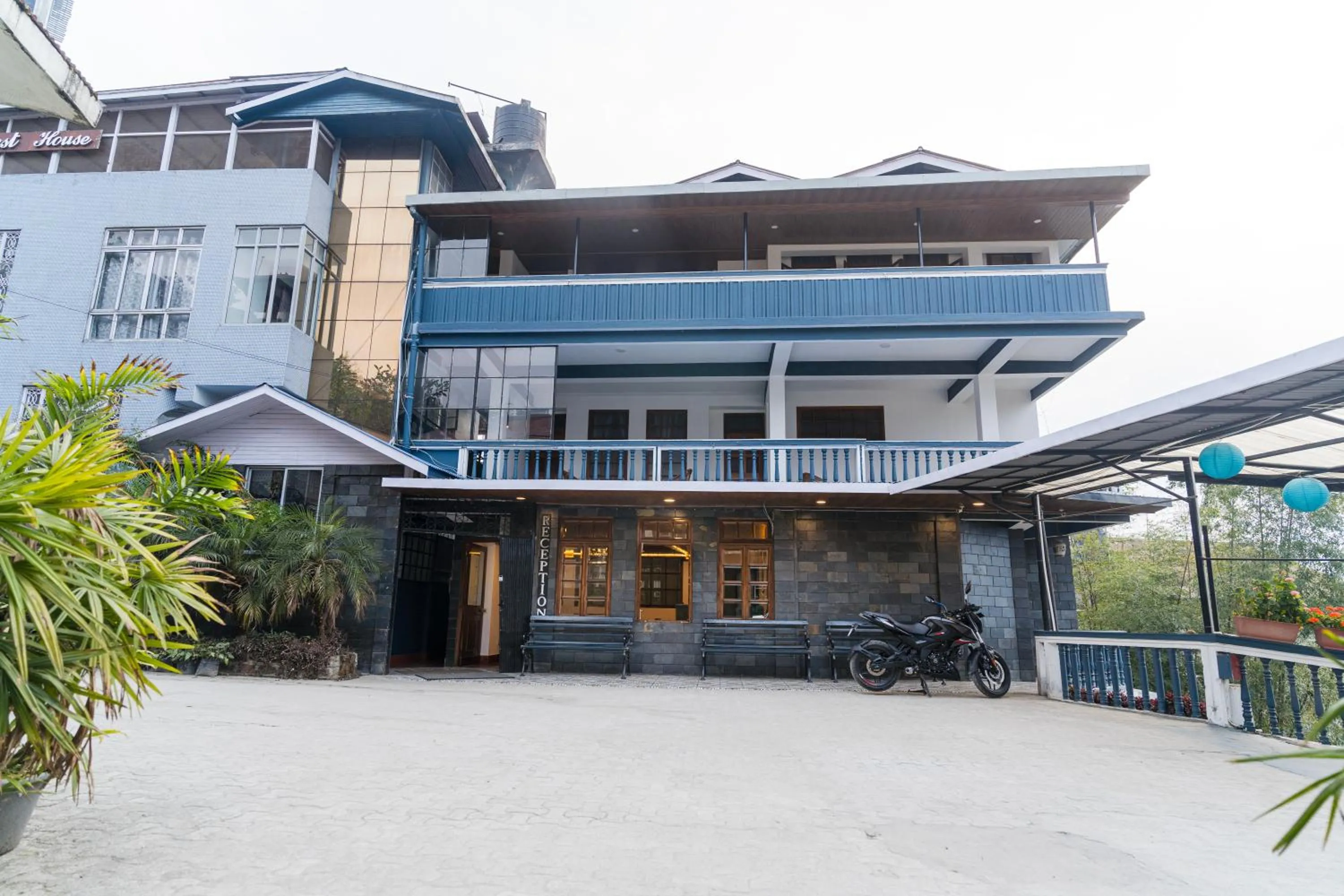 Property building in Sharolyn Boutique Hotel