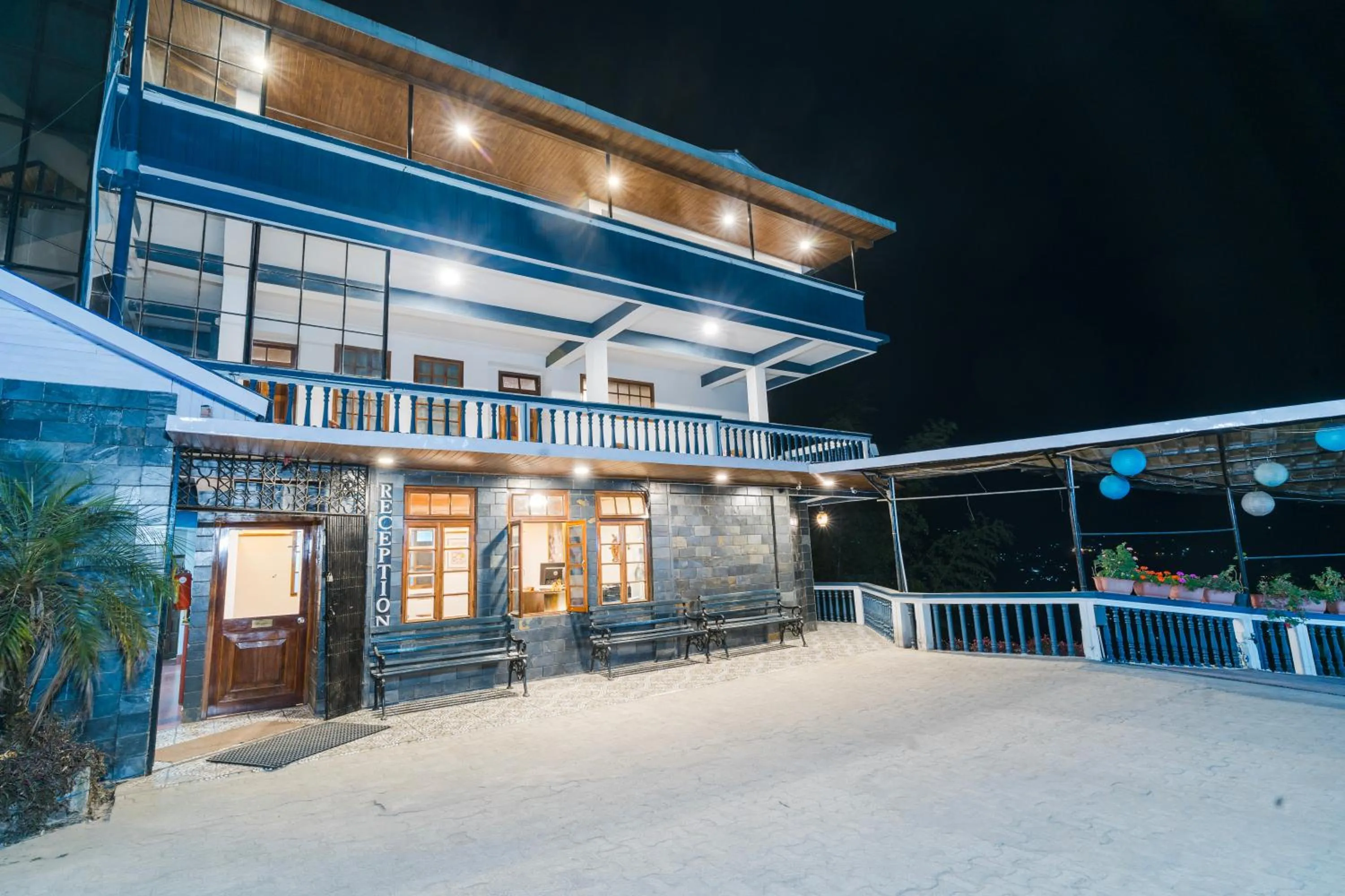 Property building in Sharolyn Boutique Hotel