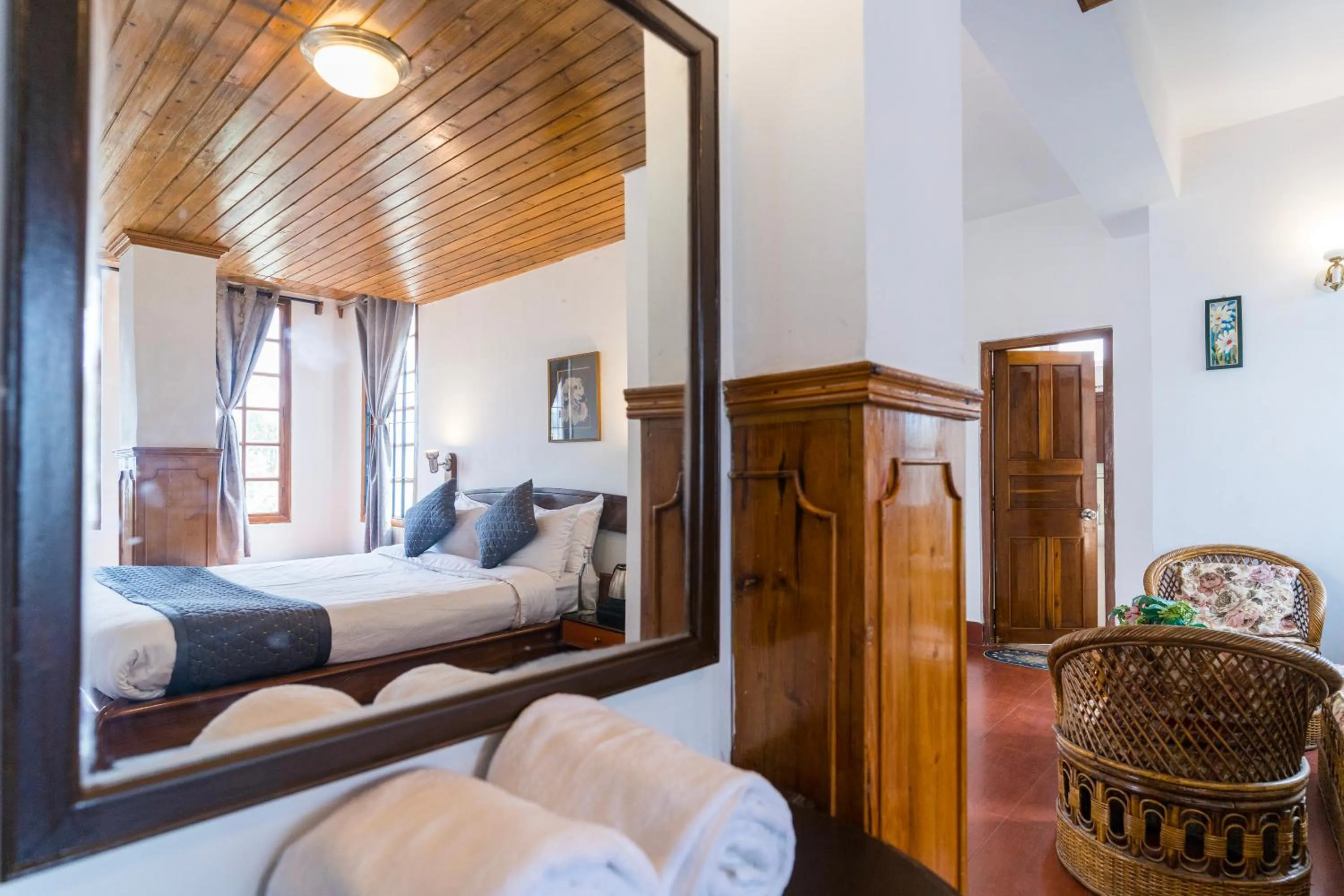 Bed in Sharolyn Boutique Hotel