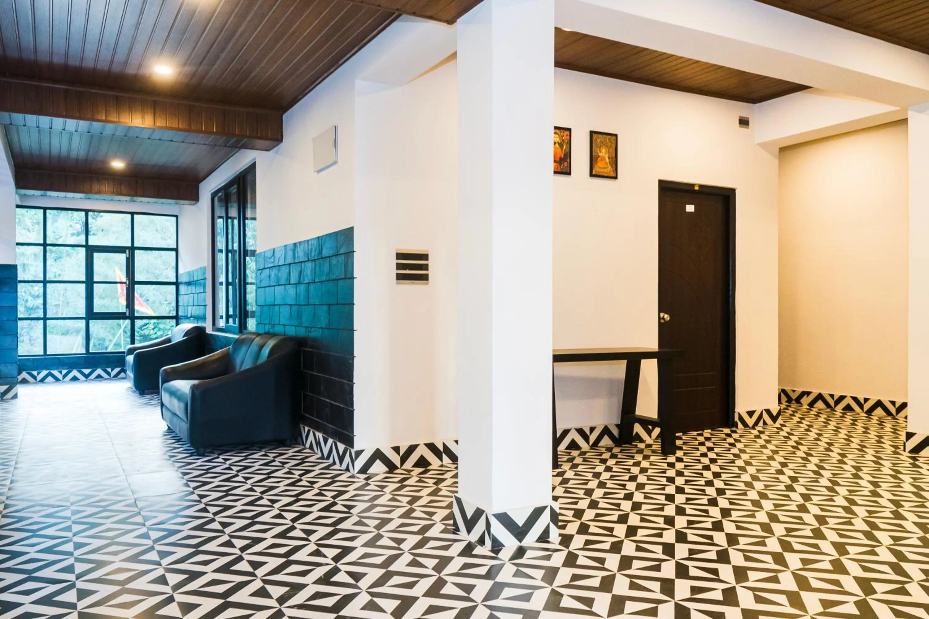 Property building in Sharolyn Boutique Hotel