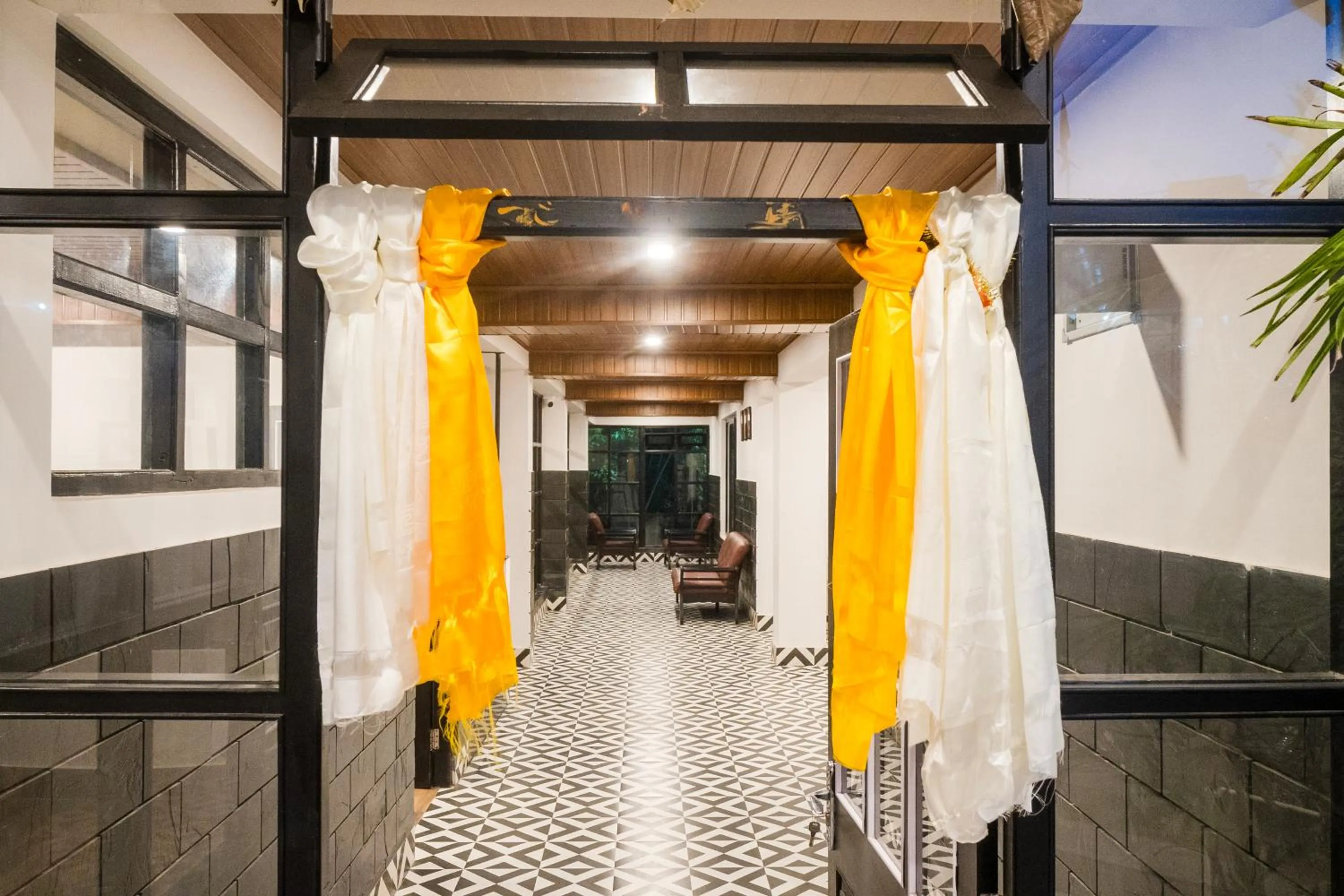 Property building in Sharolyn Boutique Hotel