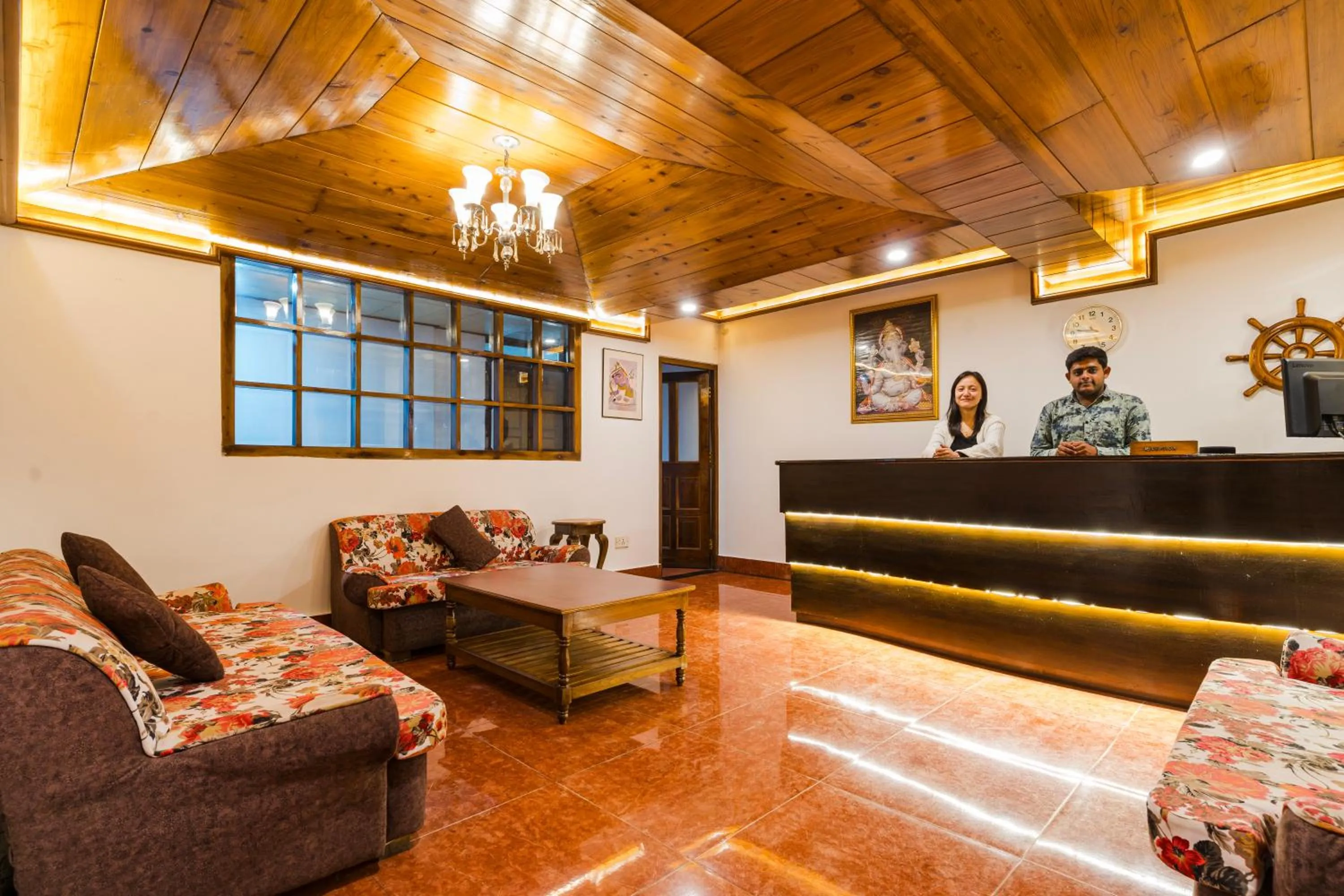 People in Sharolyn Boutique Hotel