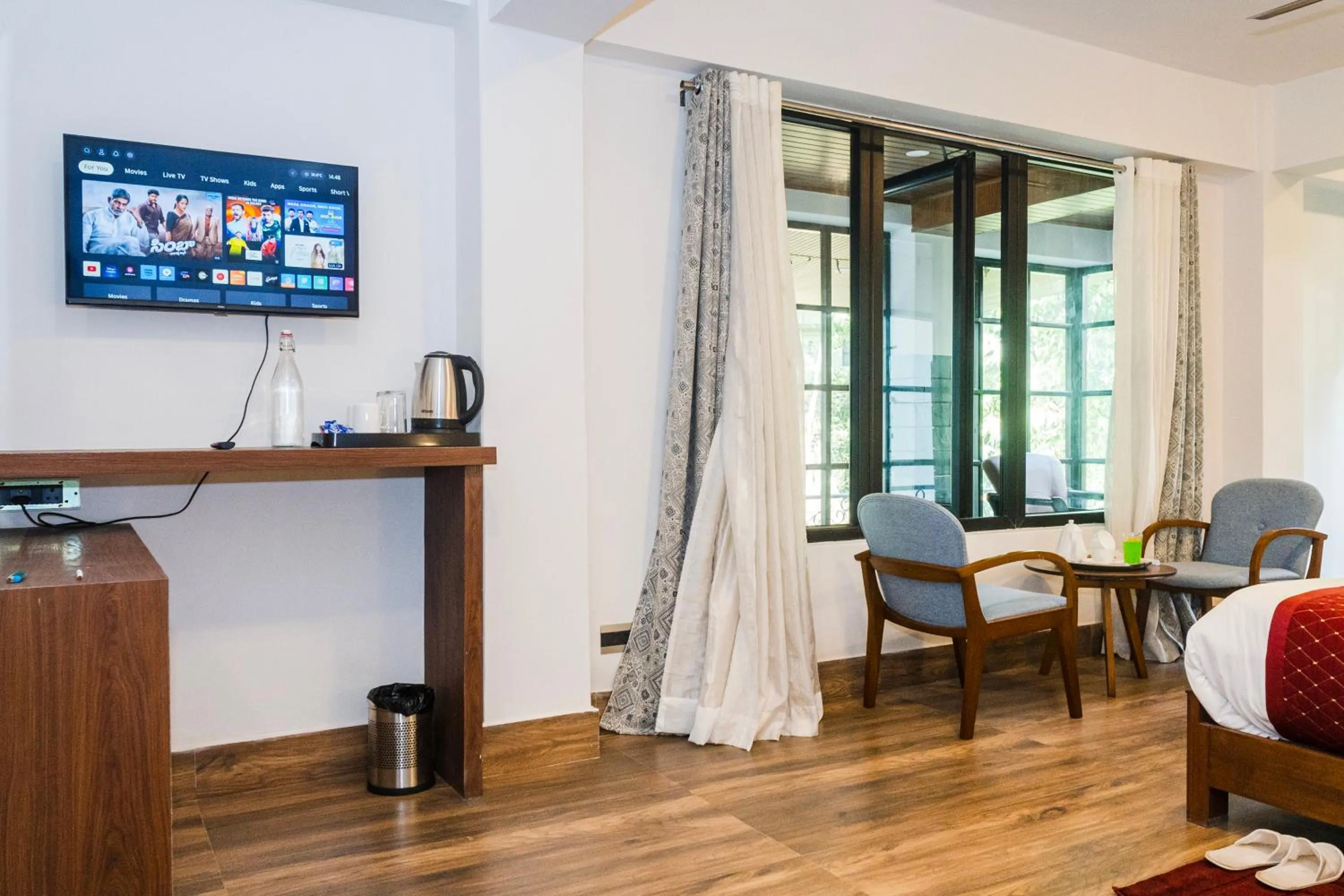 Bed in Sharolyn Boutique Hotel