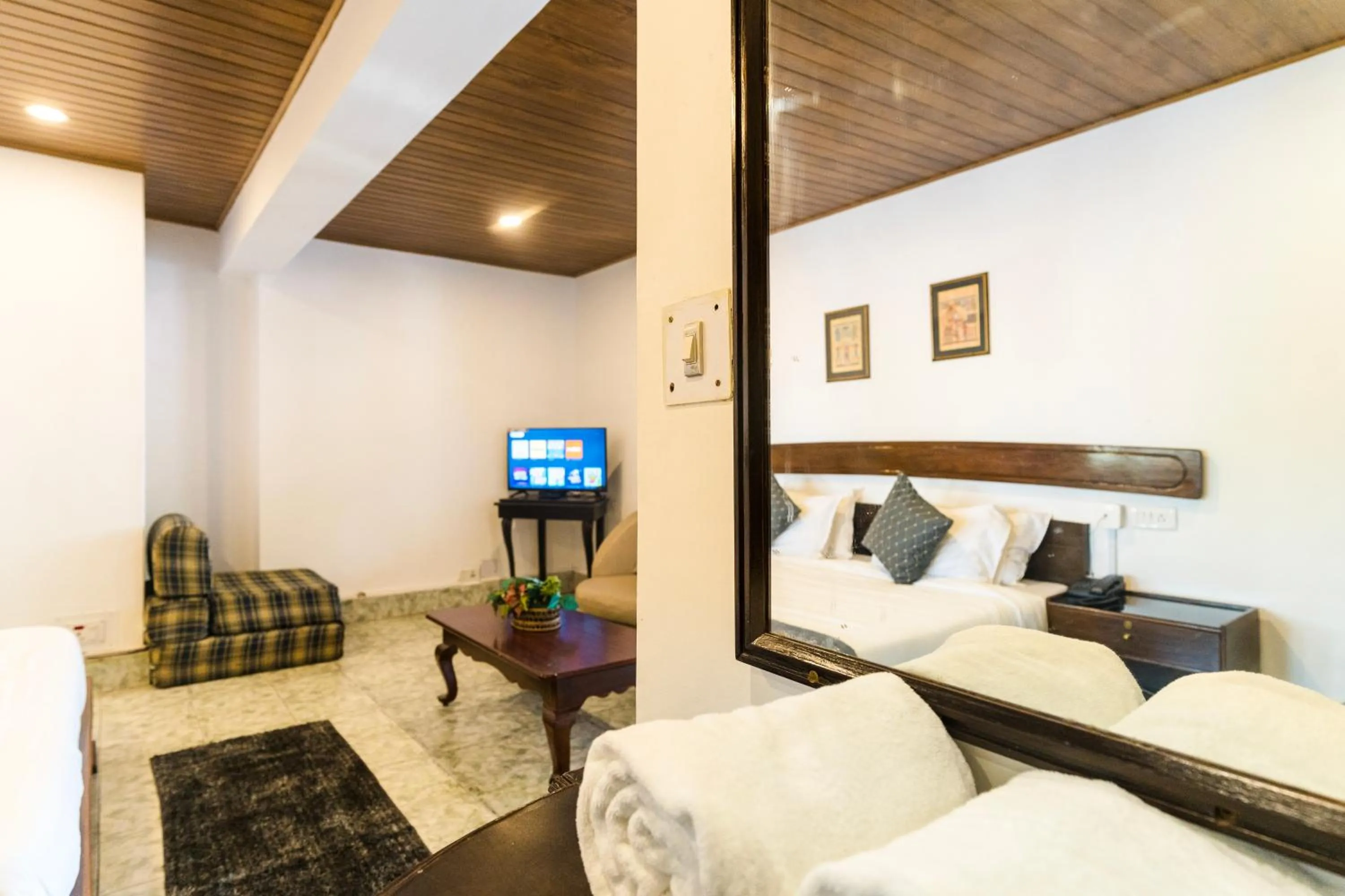 Bed in Sharolyn Boutique Hotel