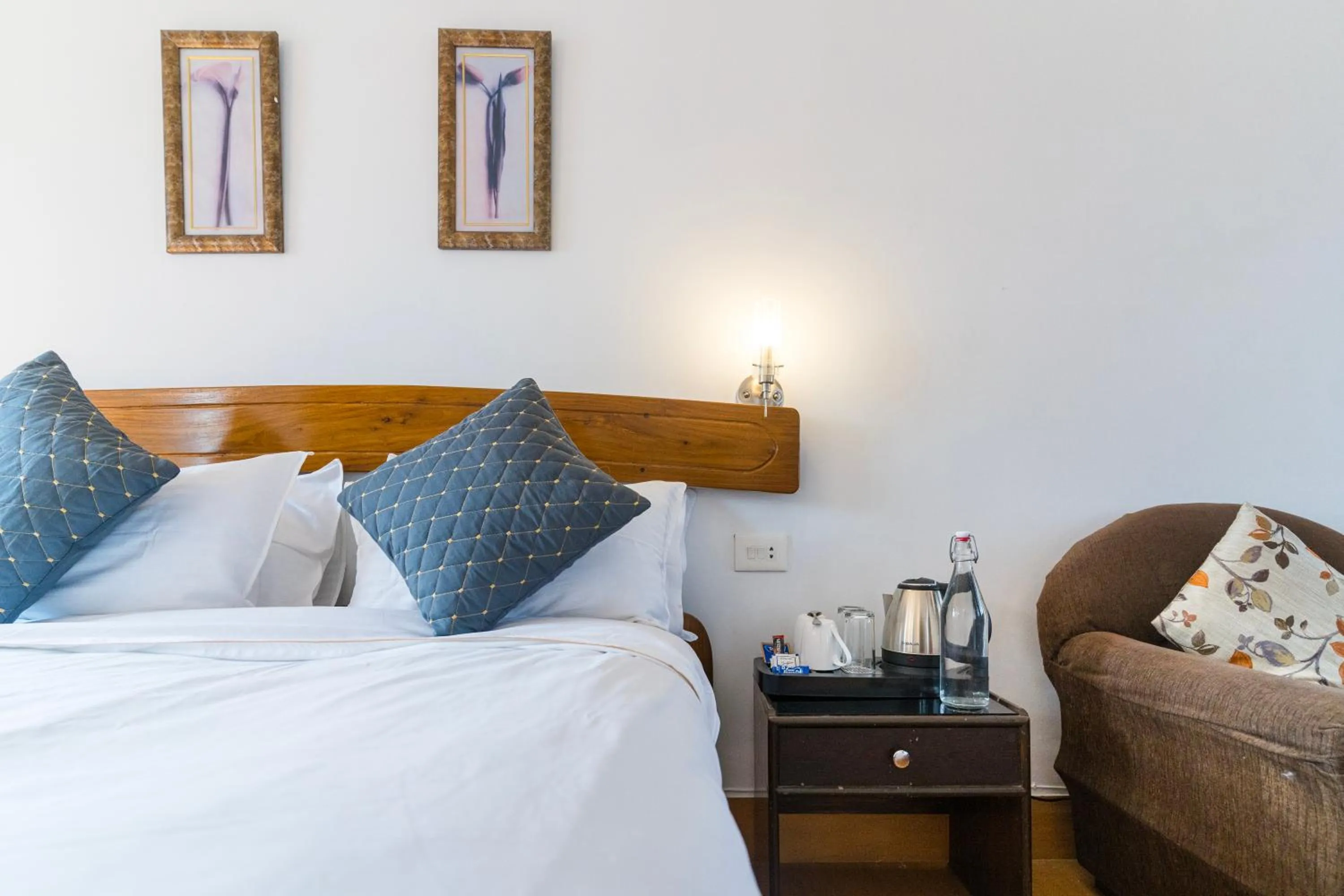 Bed in Sharolyn Boutique Hotel