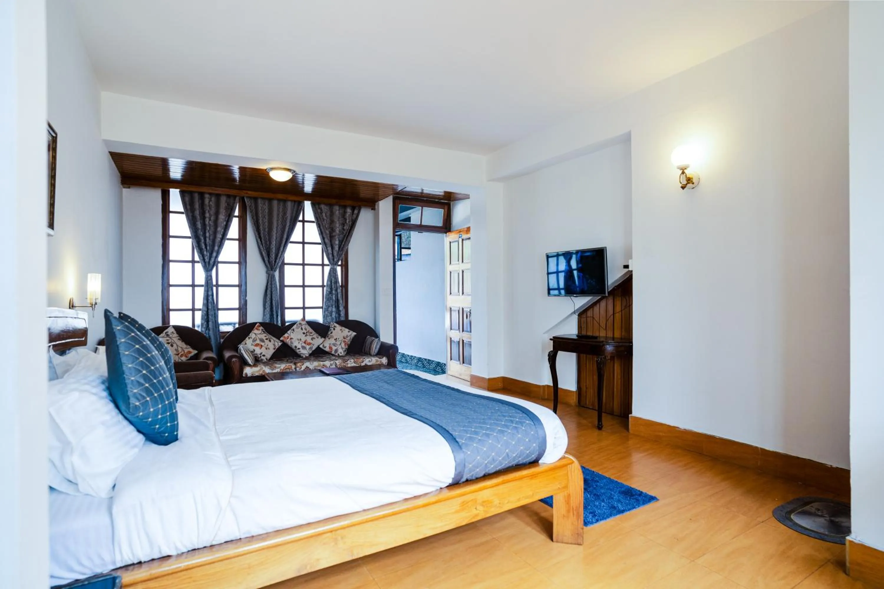 Bed in Sharolyn Boutique Hotel