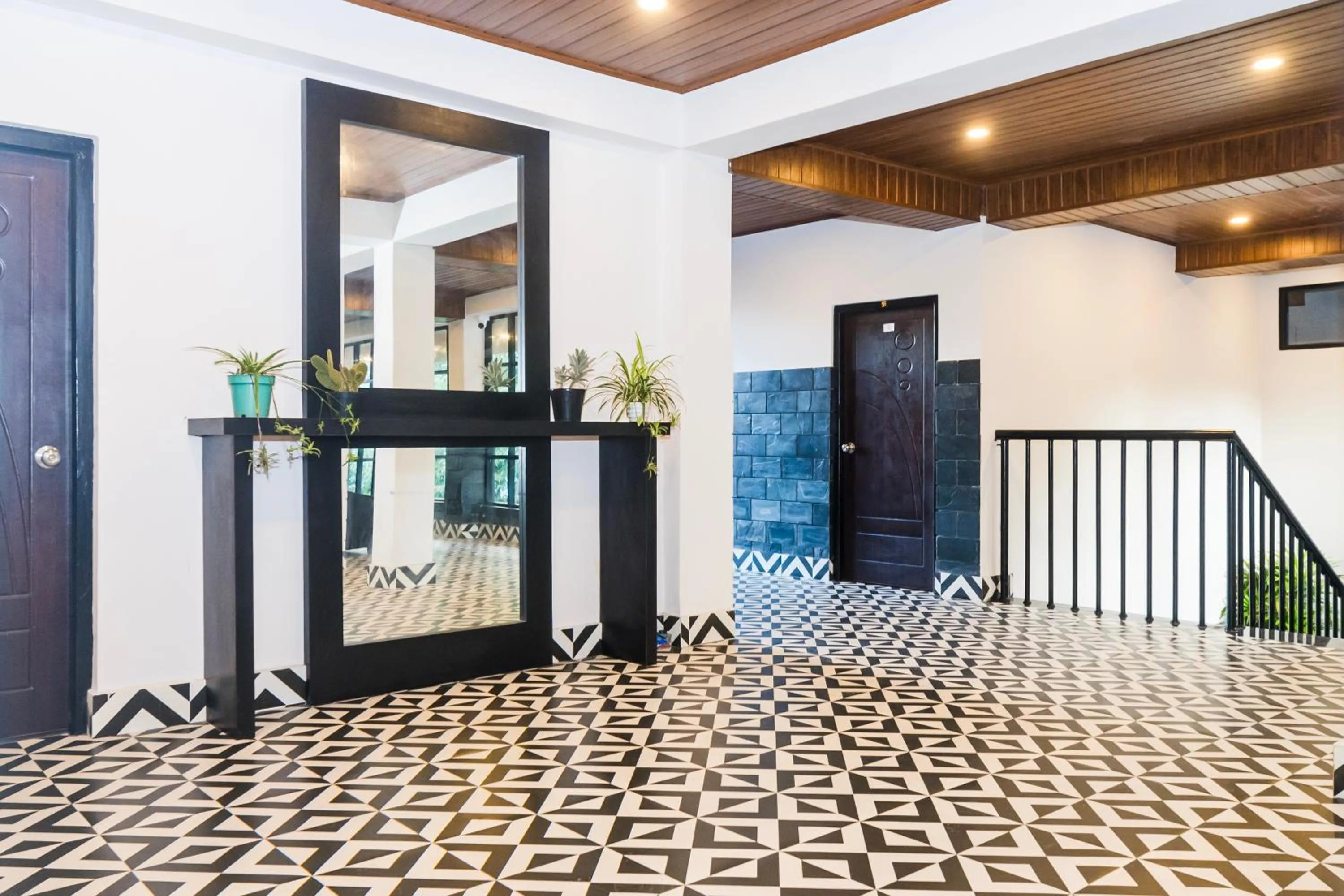 Property building in Sharolyn Boutique Hotel