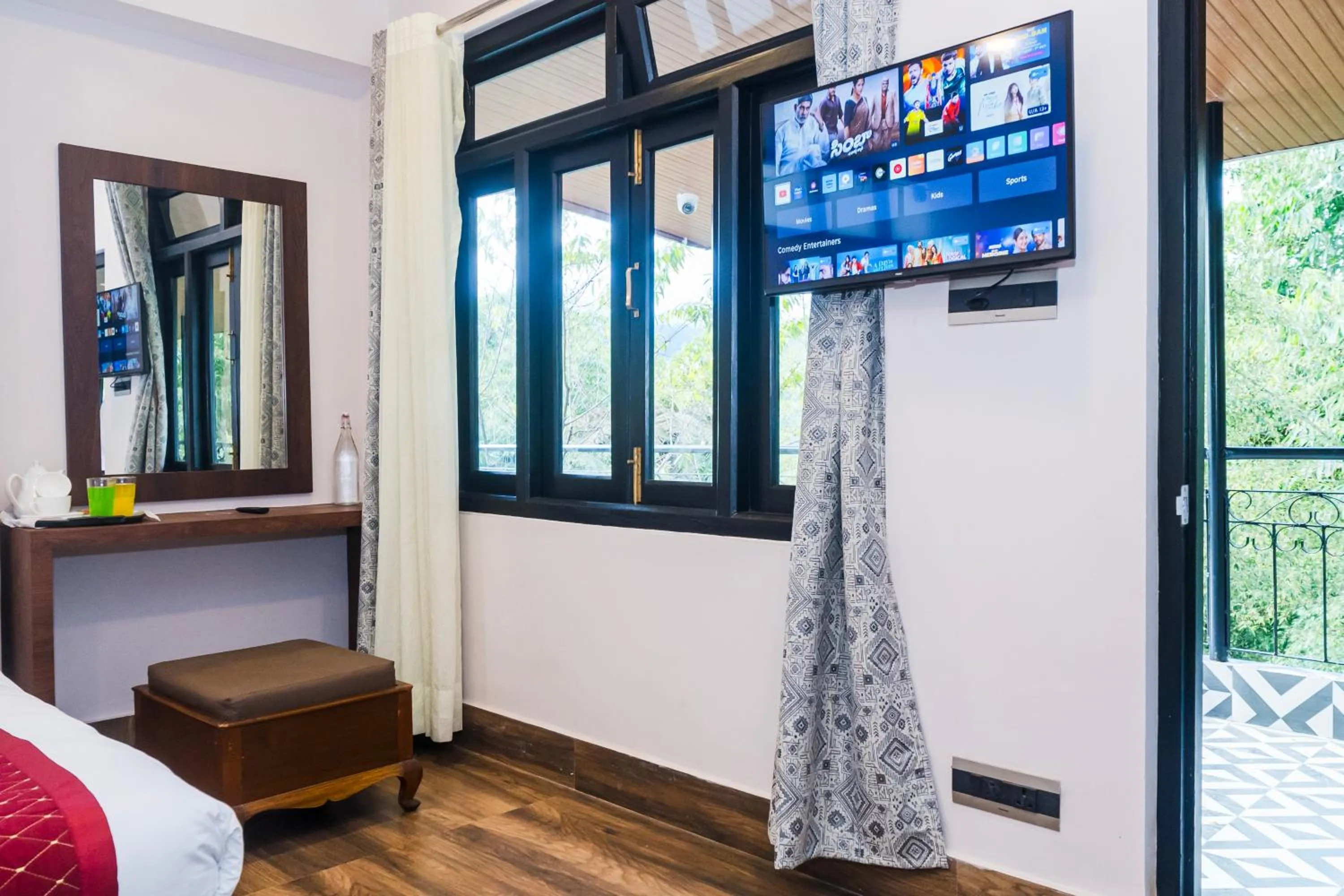 Bed in Sharolyn Boutique Hotel