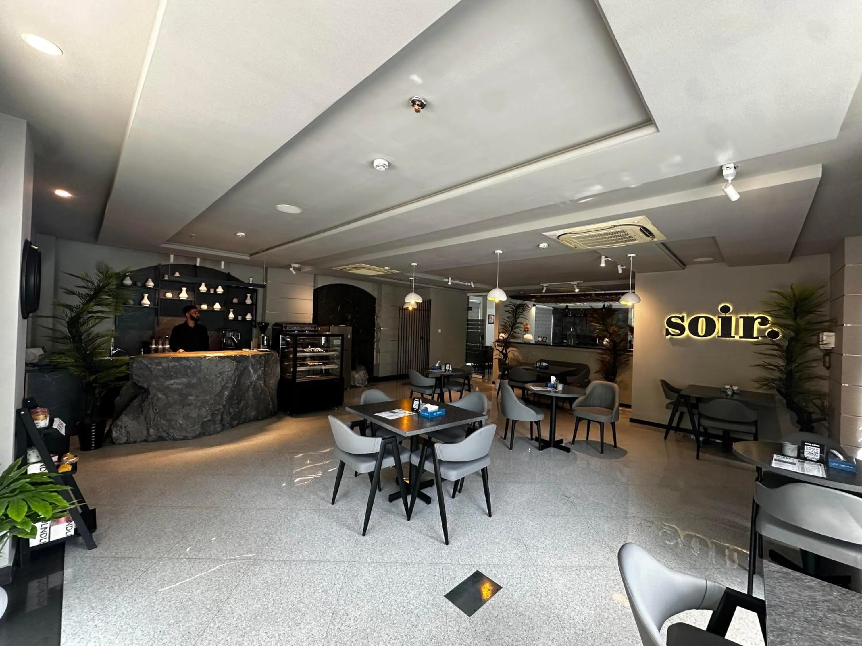 Restaurant/places to eat in Sintra Hotel