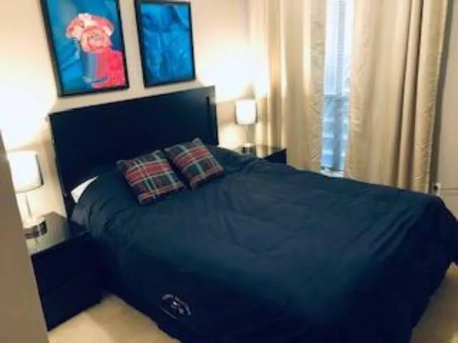 Bed in Houston-Med Center NRG Area 2B-2B All Inclusive